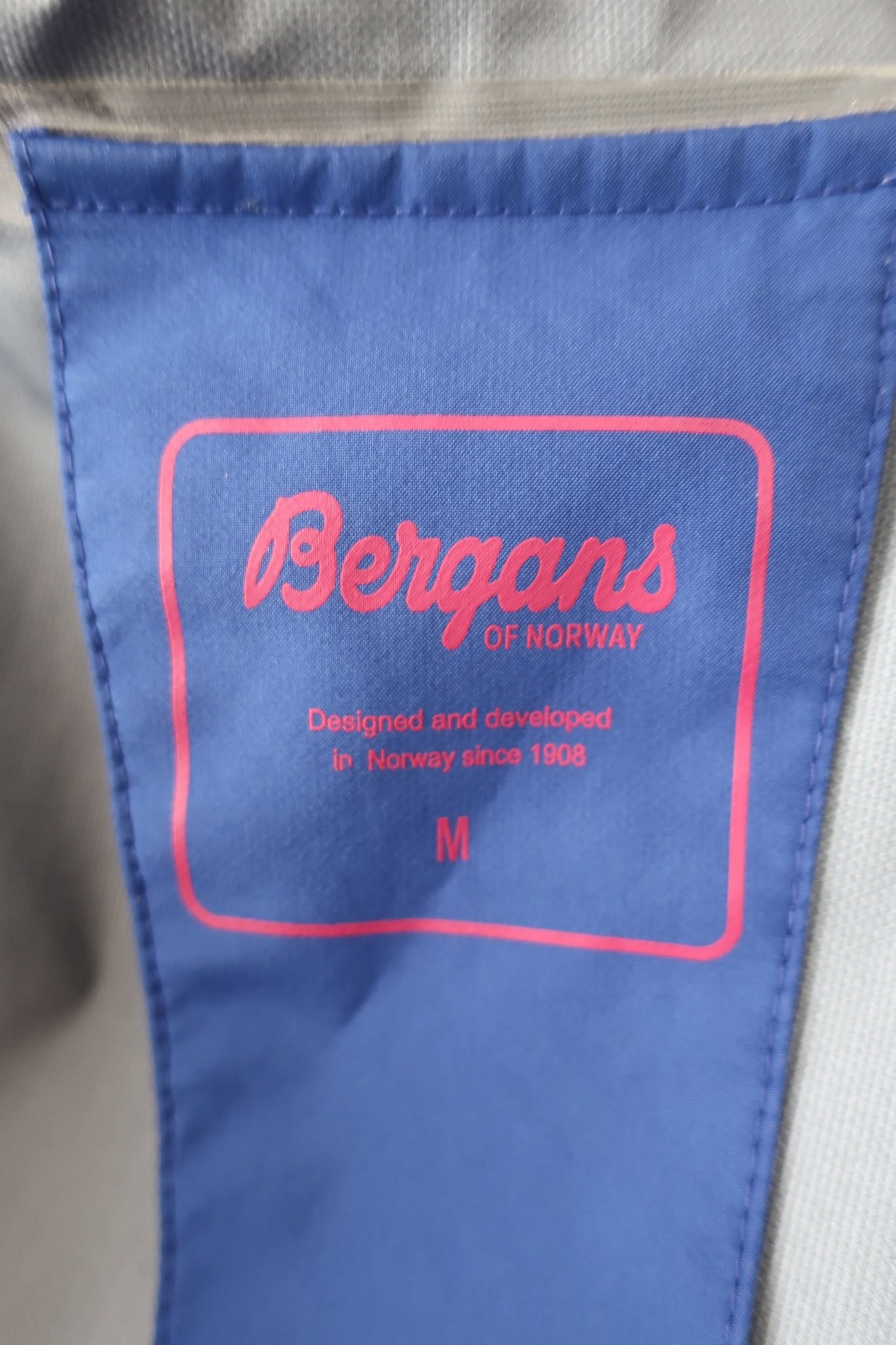 BERGANS moteriška lengva M striukė