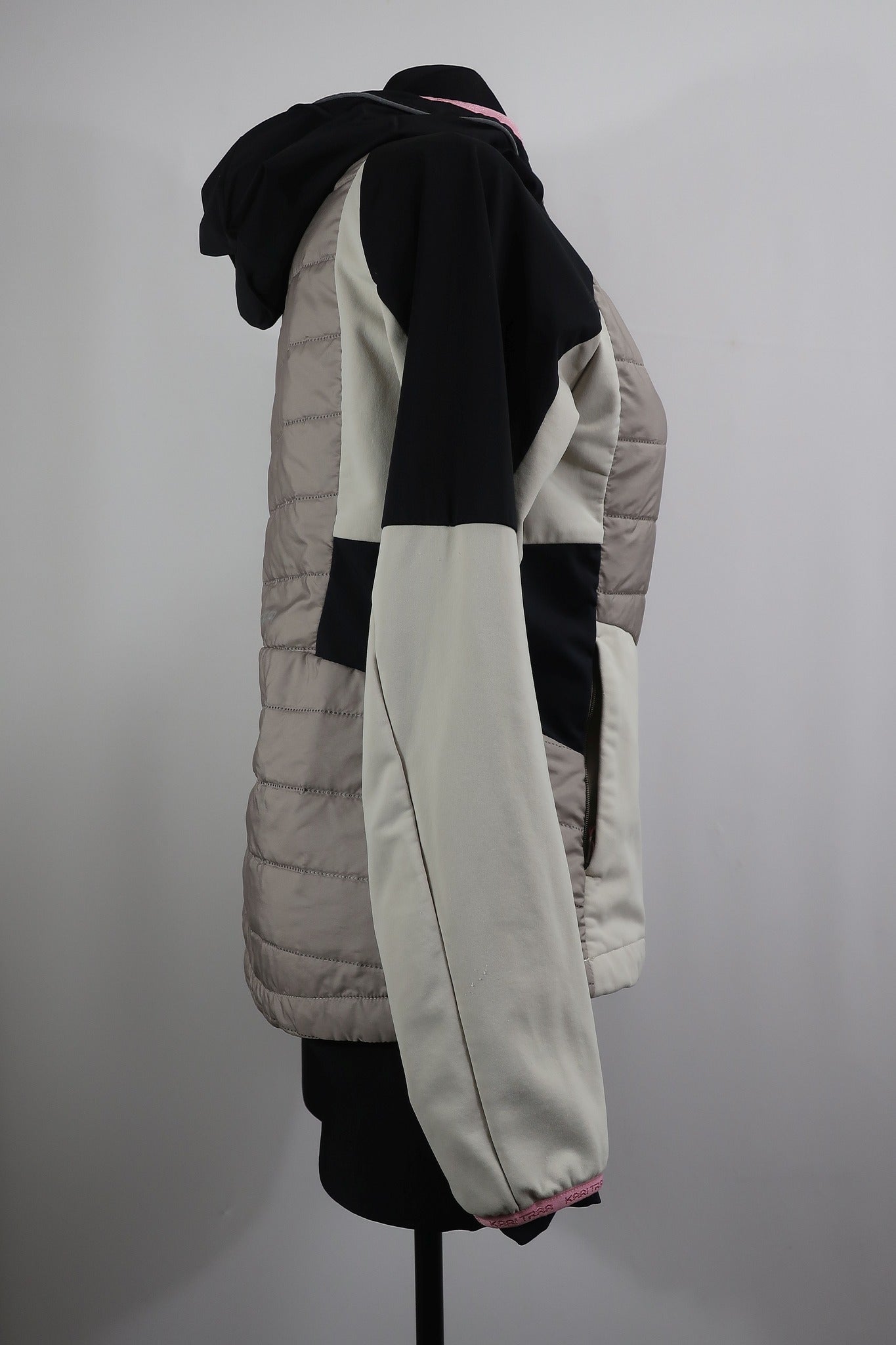 KARITRAA moteriškas windstoperinis šiltukas/lengva striukė M dydis