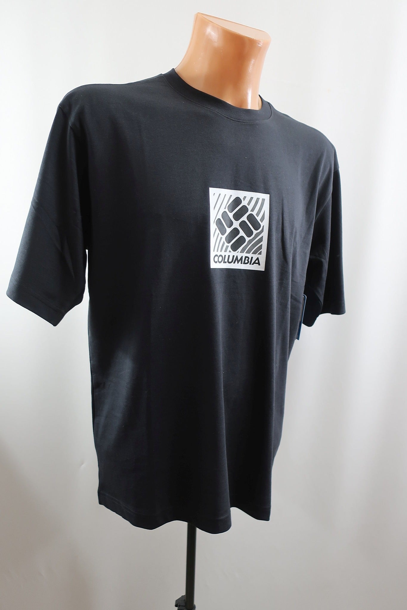 COLUMBIA nauji vyriški marškinėliai M/L dydis