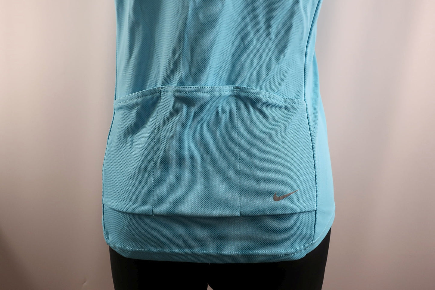 NIKE moteriški sportiniai marškinėliai M dydis