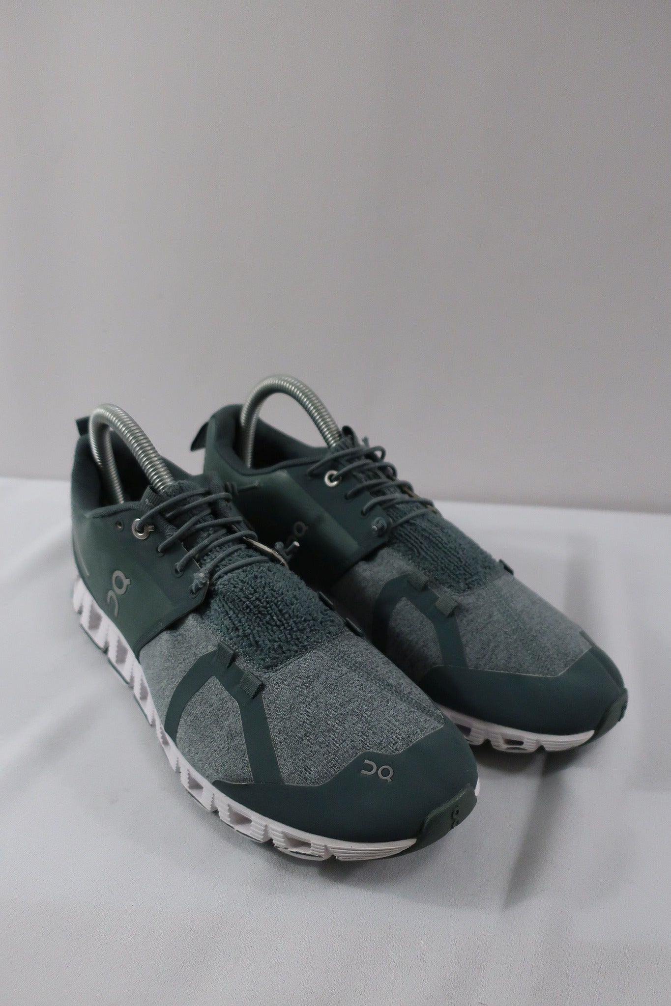 ON CLOUD (Swiss Engineering) sportiniai batai 39/39,5 dydis