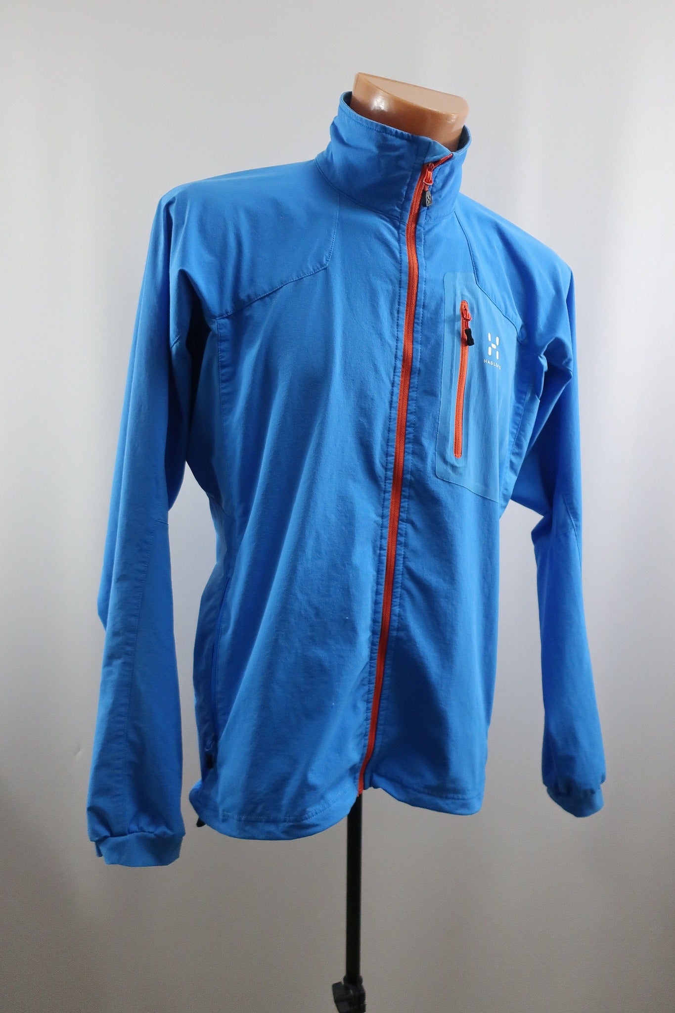 HAGLOFS vyriškas windstoperinis sportinis švarkas L dydis