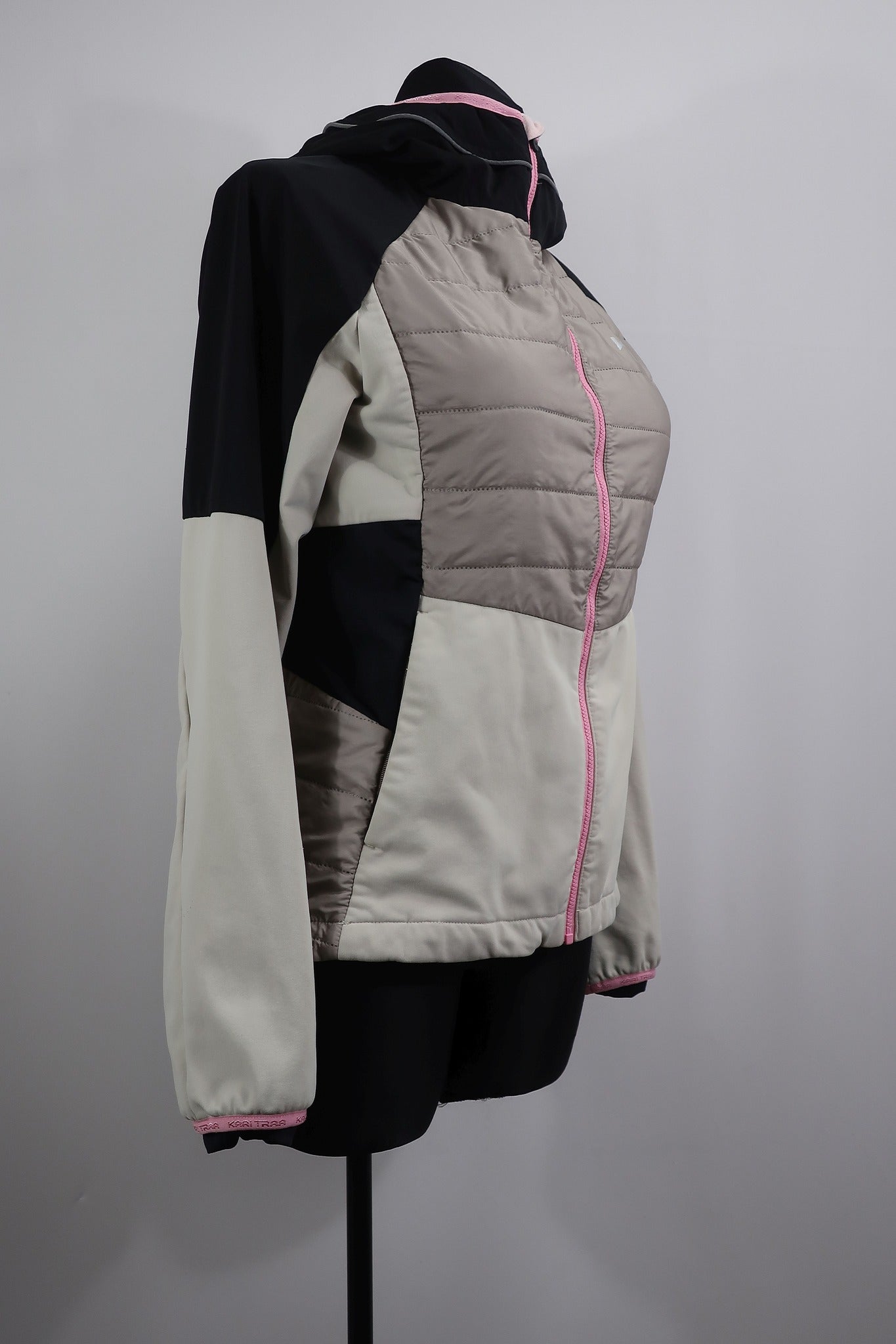 KARITRAA moteriškas windstoperinis šiltukas/lengva striukė M dydis