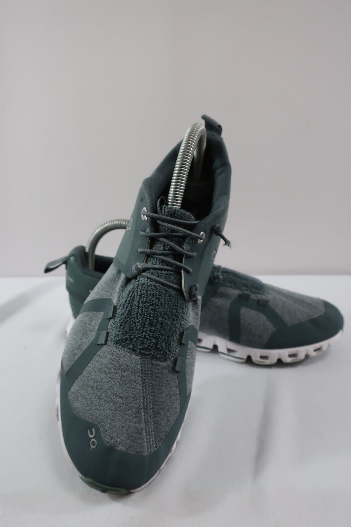 ON CLOUD (Swiss Engineering) sportiniai batai 39/39,5 dydis