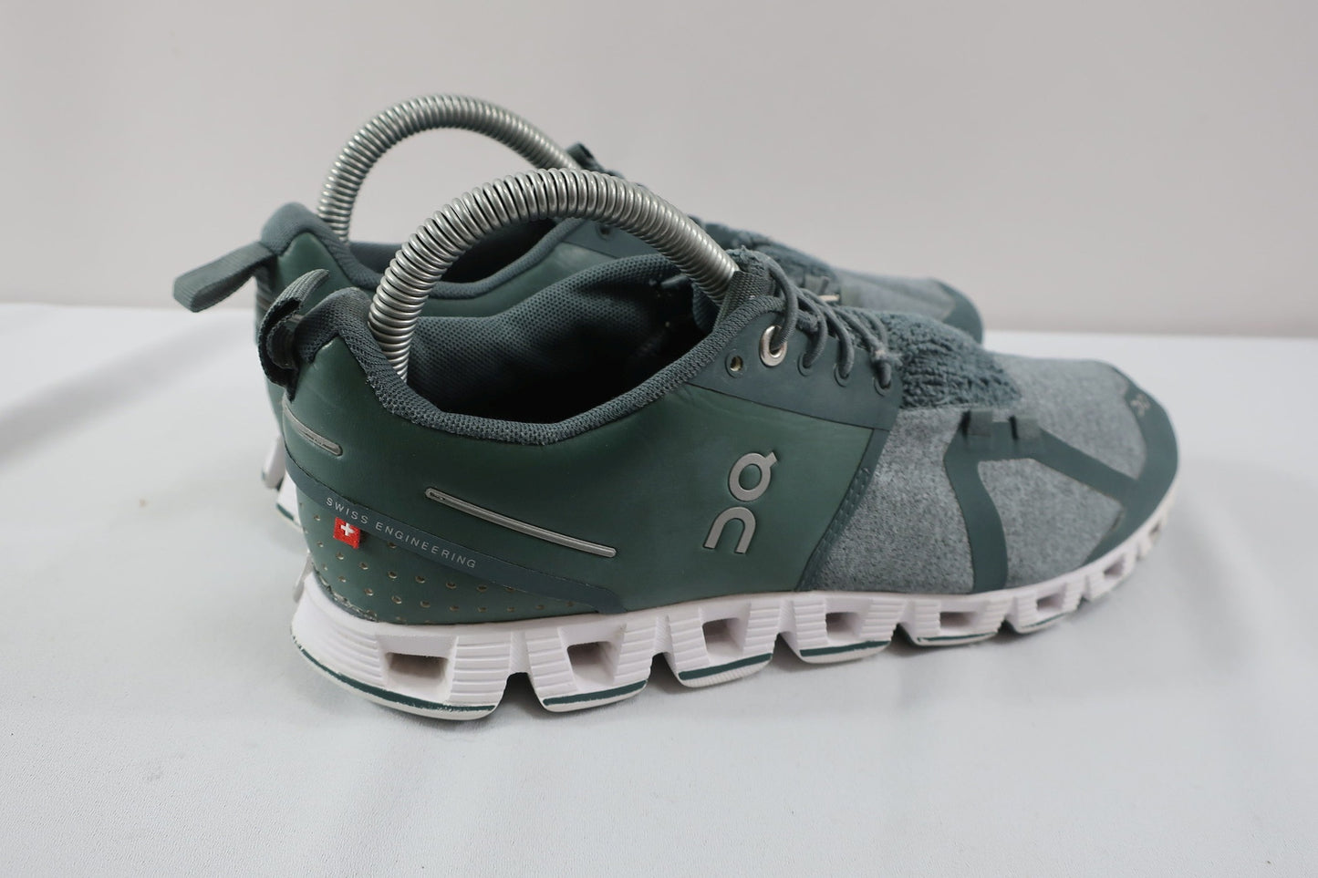 ON CLOUD (Swiss Engineering) sportiniai batai 39/39,5 dydis