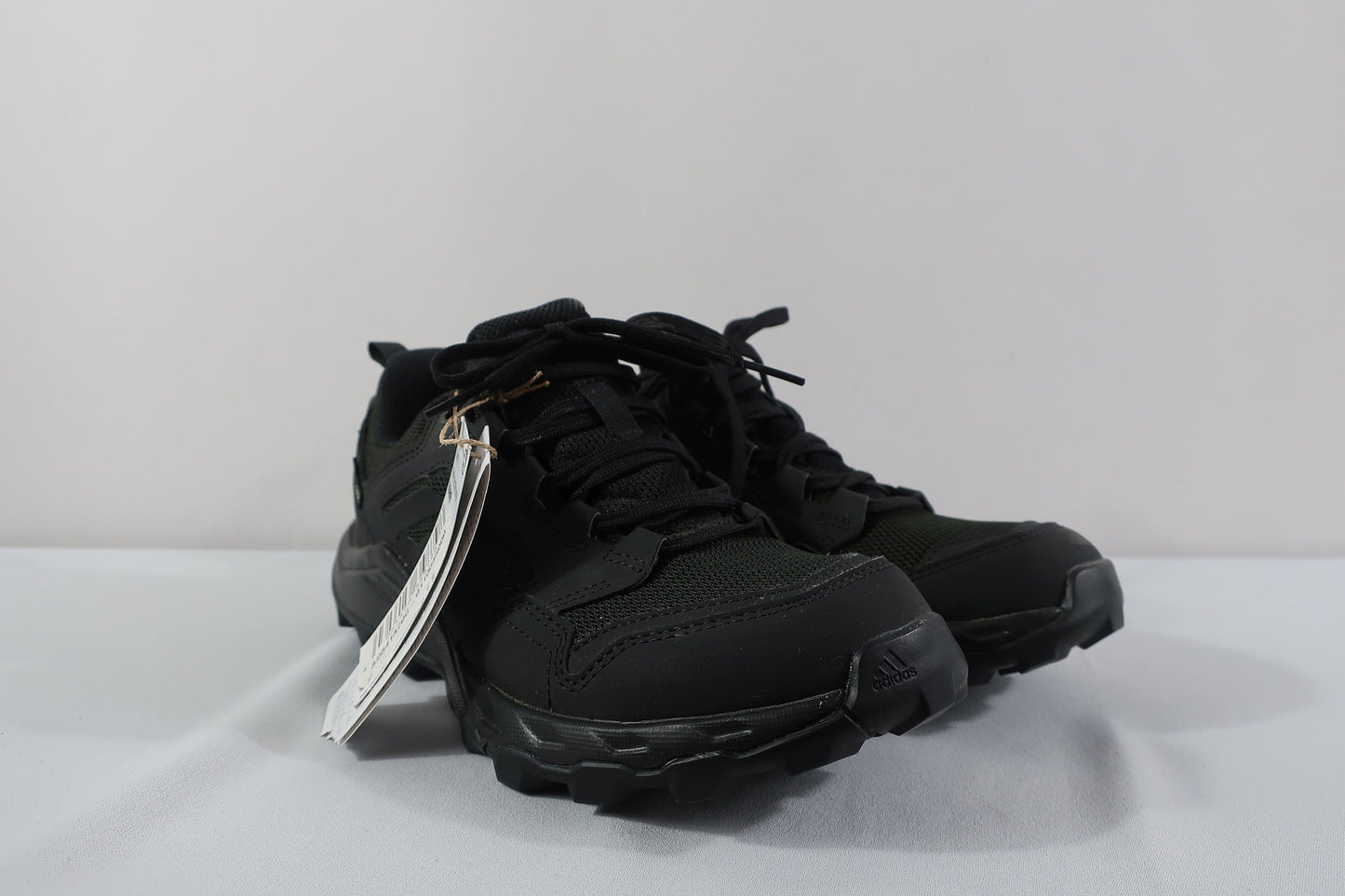 ADIDAS TERREX nauji laisvalaikio batai su Gore-tex 36/36,5 dydis