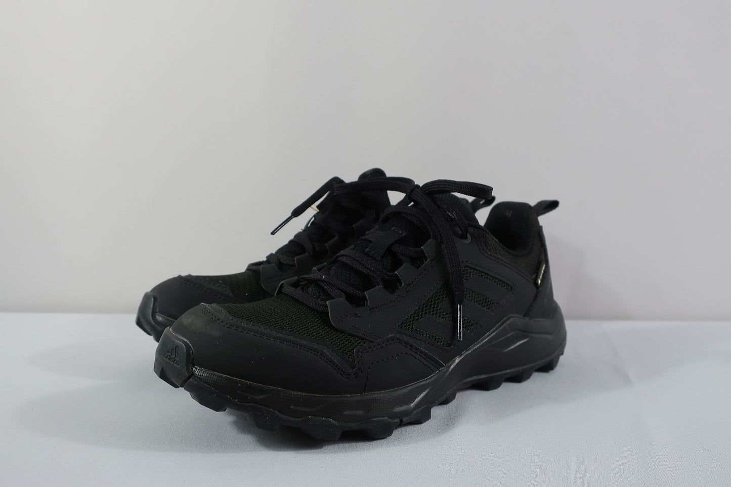 ADIDAS TERREX nauji laisvalaikio batai su Gore-tex 36/36,5 dydis
