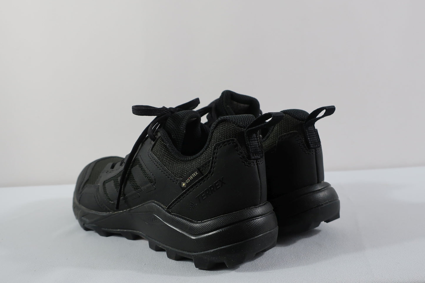 ADIDAS TERREX nauji laisvalaikio batai su Gore-tex 36/36,5 dydis