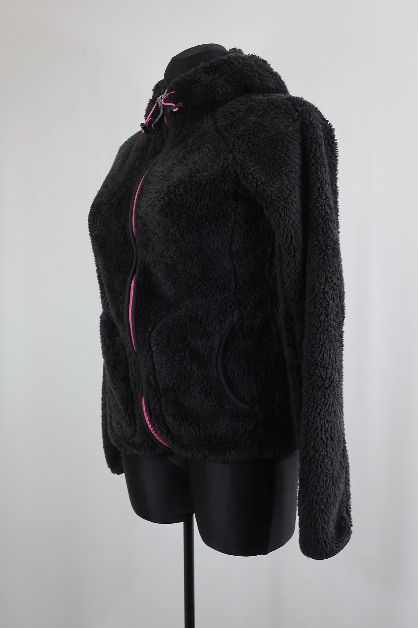 McKINLEY moteriškas šiltukas 38/40 dydis