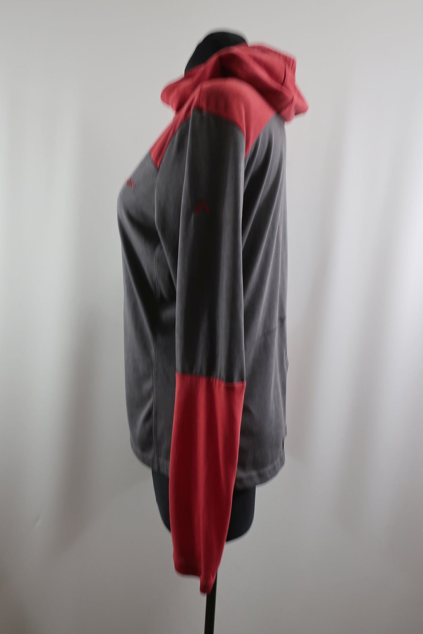 VAUDE moteriški sportiniai marškinėliai /lengvas džemperis su vilna 40 dydis