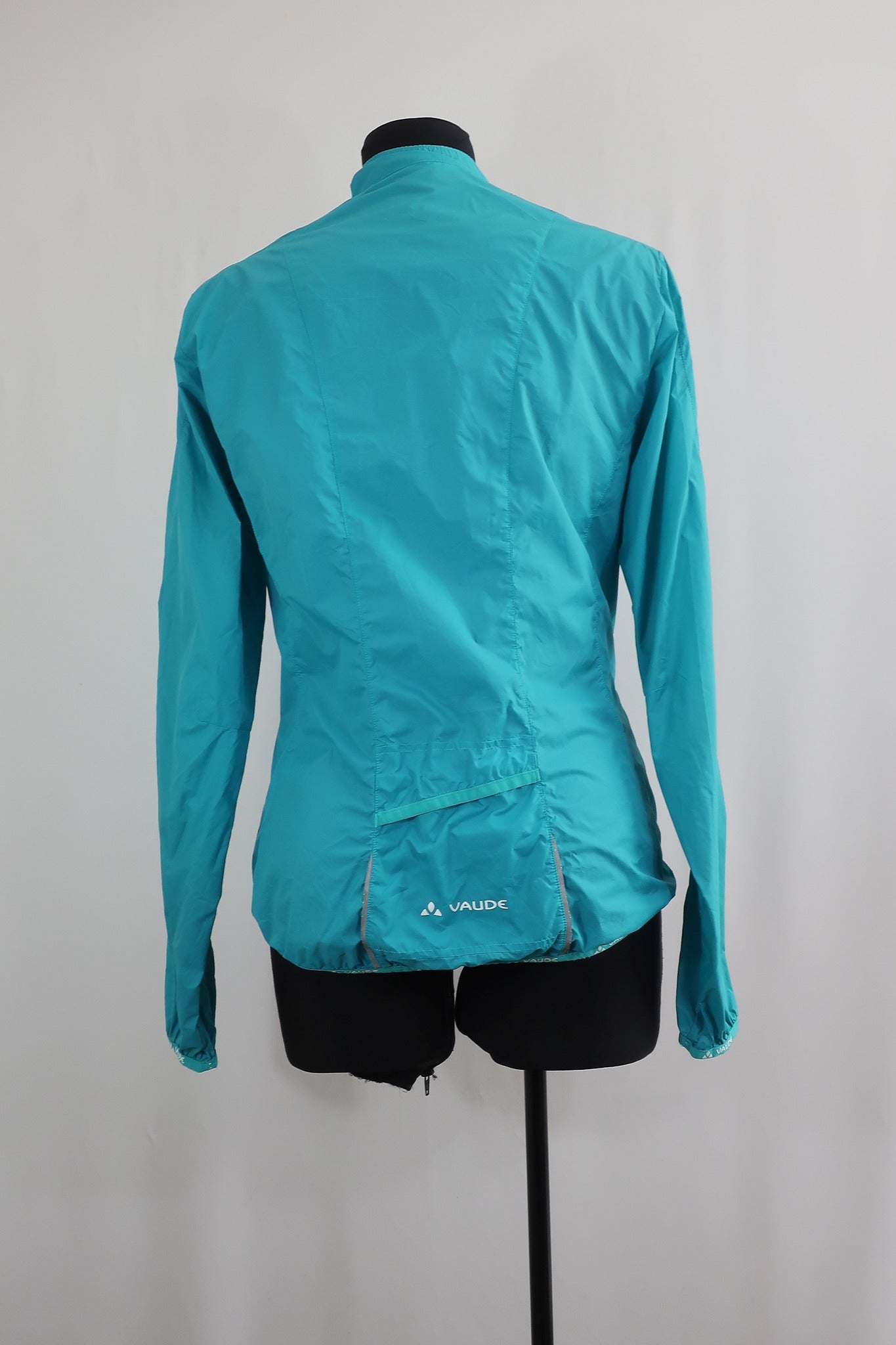 VAUDE sportinė moteriška lengva striukė M dydis