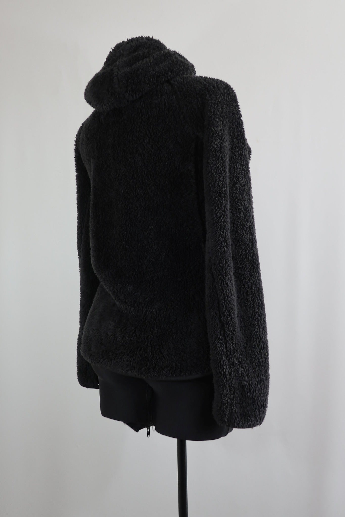 McKINLEY moteriškas šiltukas 38/40 dydis