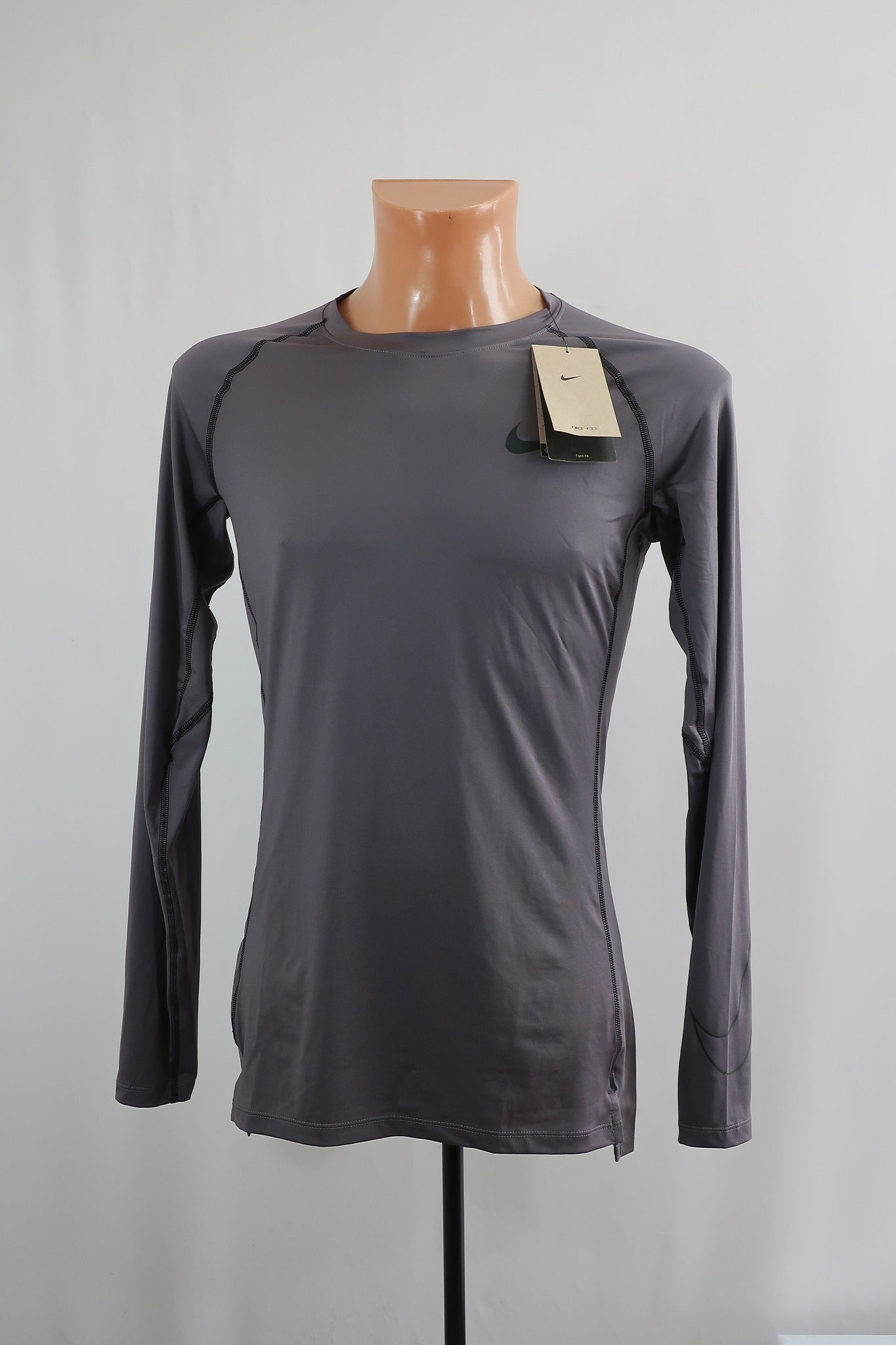 NIKE PRO nauji vyriški marškinėliai L dydis