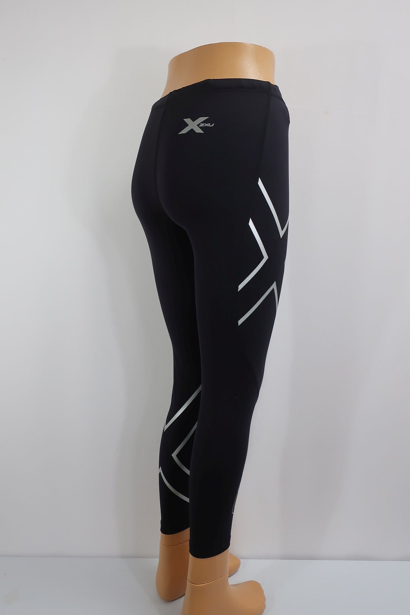 2XU moteriškos sportinės kompresinės tamprės XL dydis