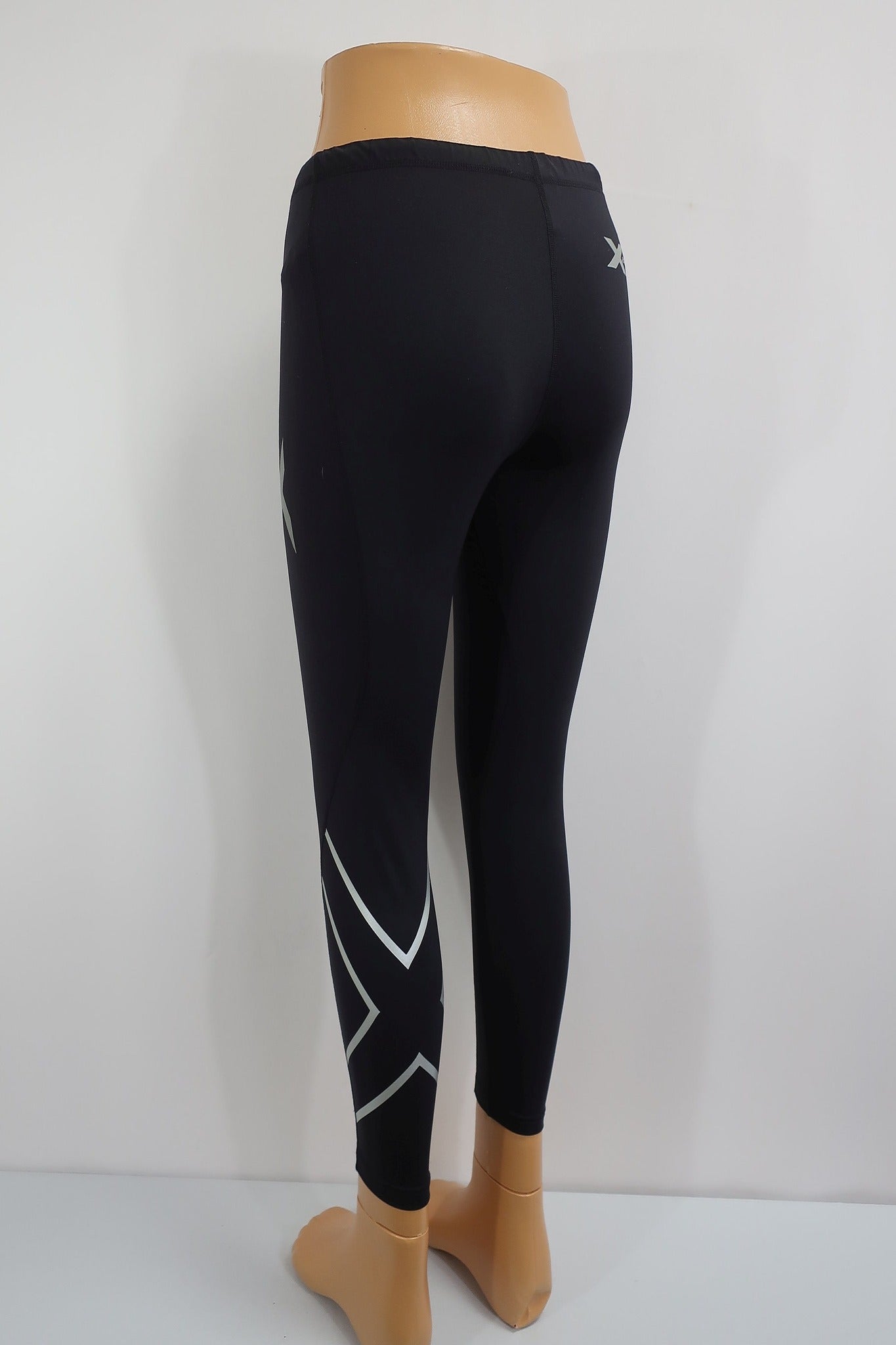 2XU moteriškos sportinės kompresinės tamprės XL dydis