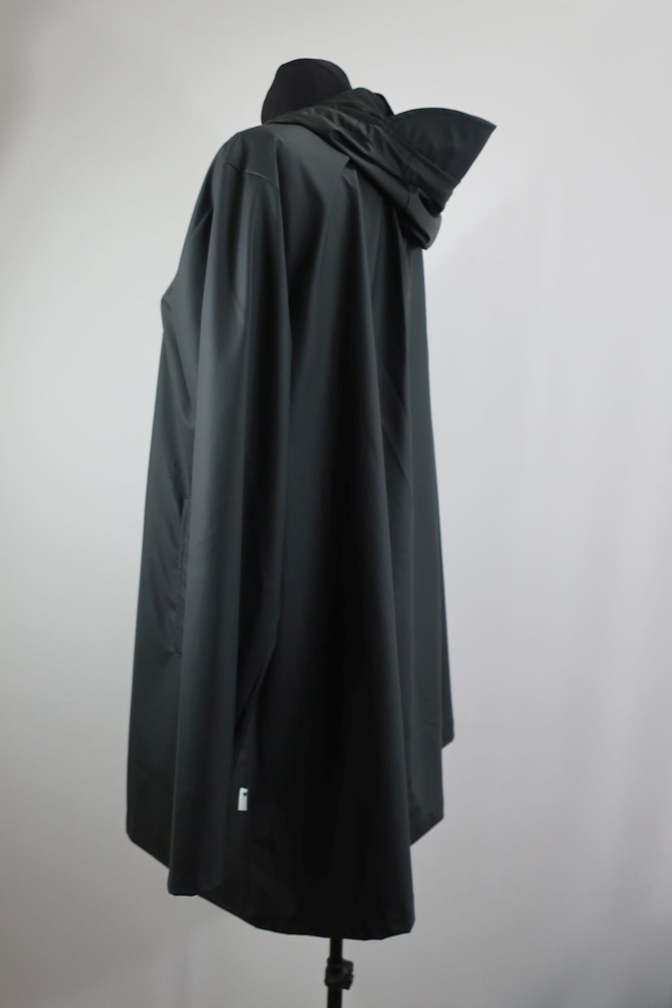 RAINS moteriškas lietpaltis M dydis