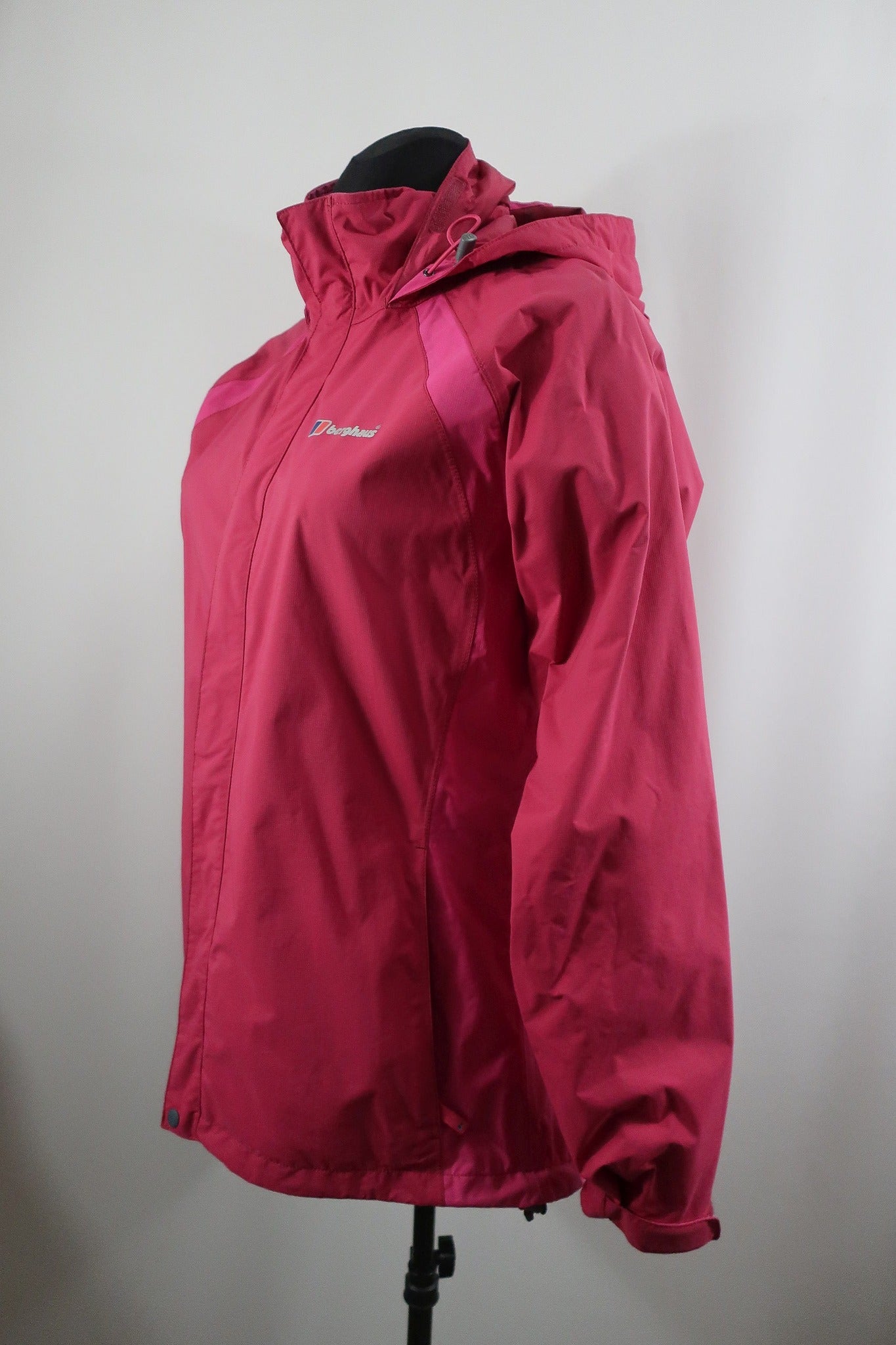 BERGHAUS moteriška striukė L dydis