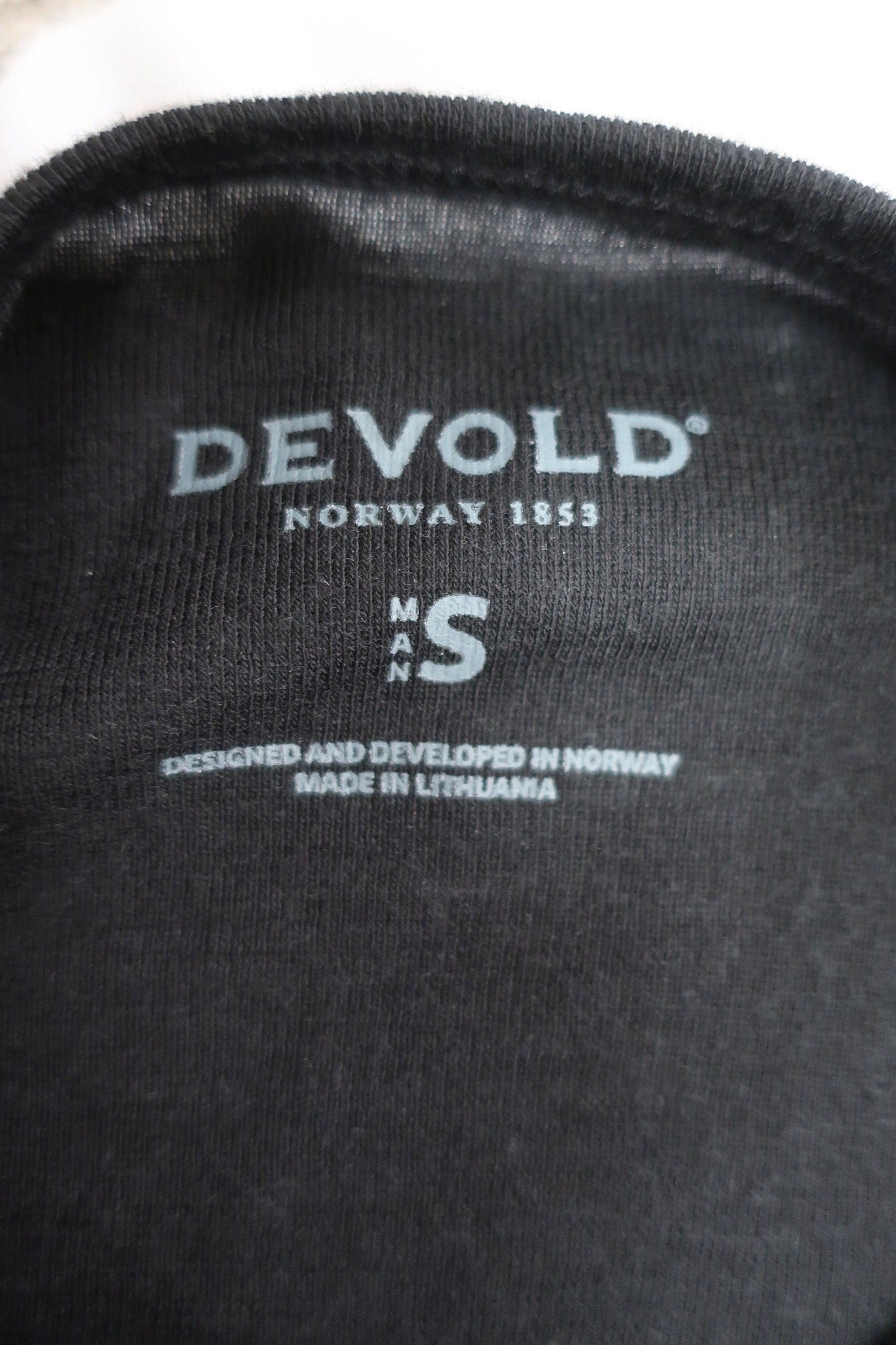 DEVOLD nauji vyriški marškinėliai su merino vilna S dydis