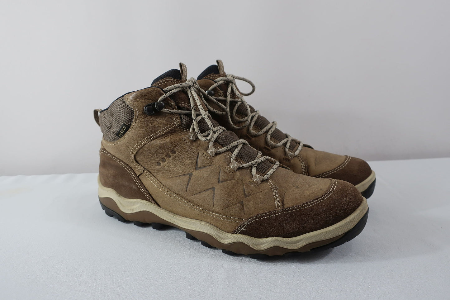 ECCO odiniai laisvalaikio batai su Gore-Tex 40 dydis