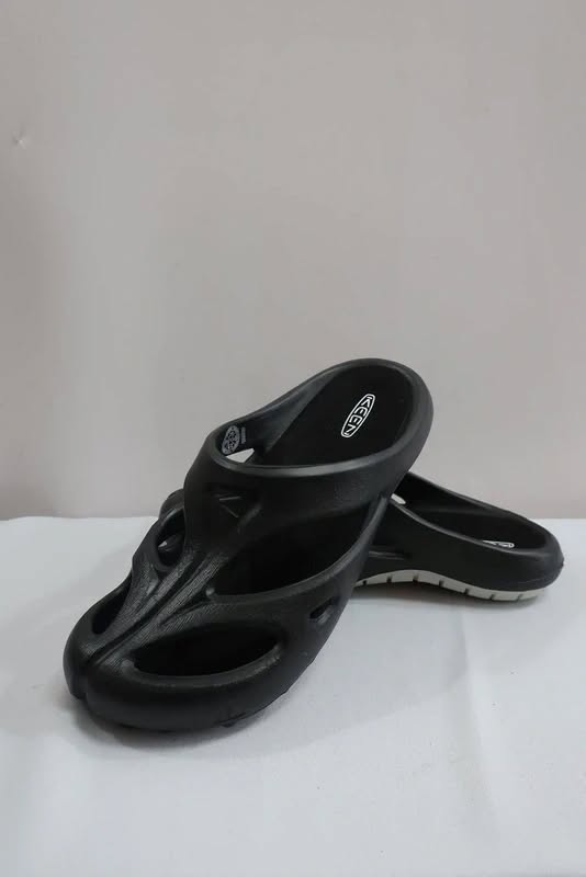 KEEN naujos šlepetės 40,5/41 dydis