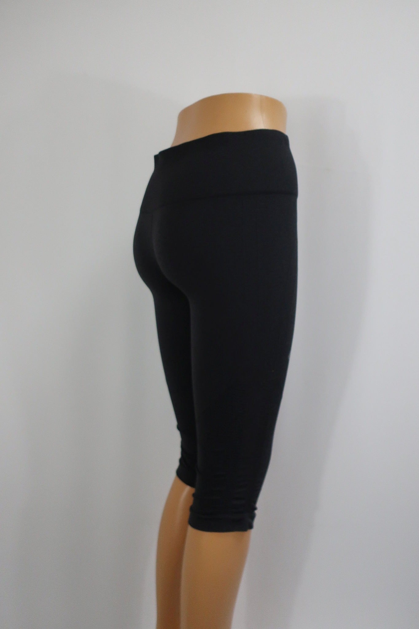 LULULEMON moteriški kompresiniai sportiniai ilgi šortai L dydis