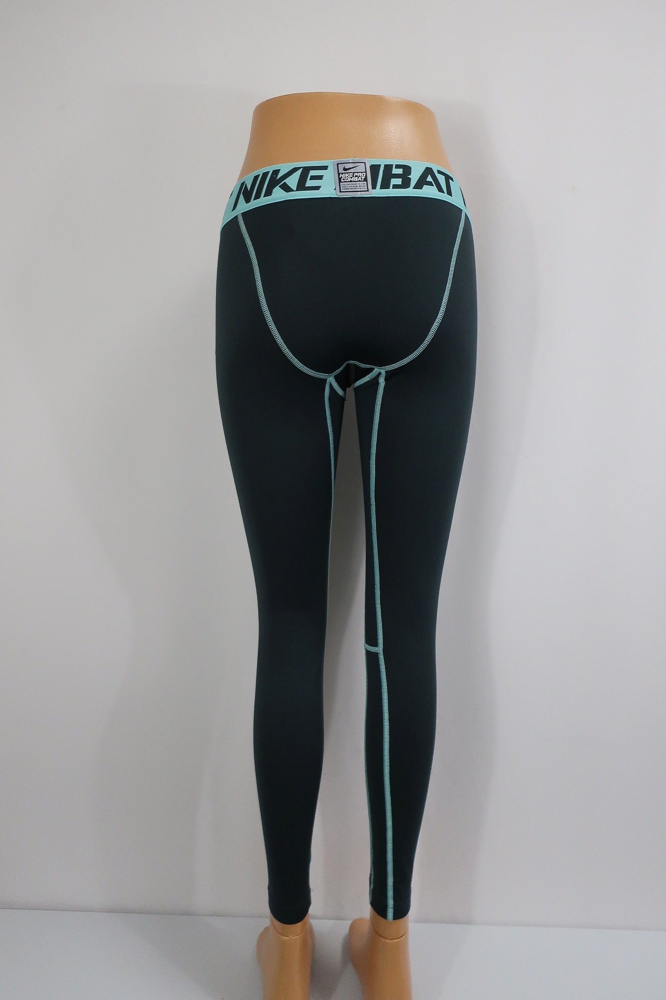 NIKE PRO COMBAT vyriškos sportinės tamprės M dydis