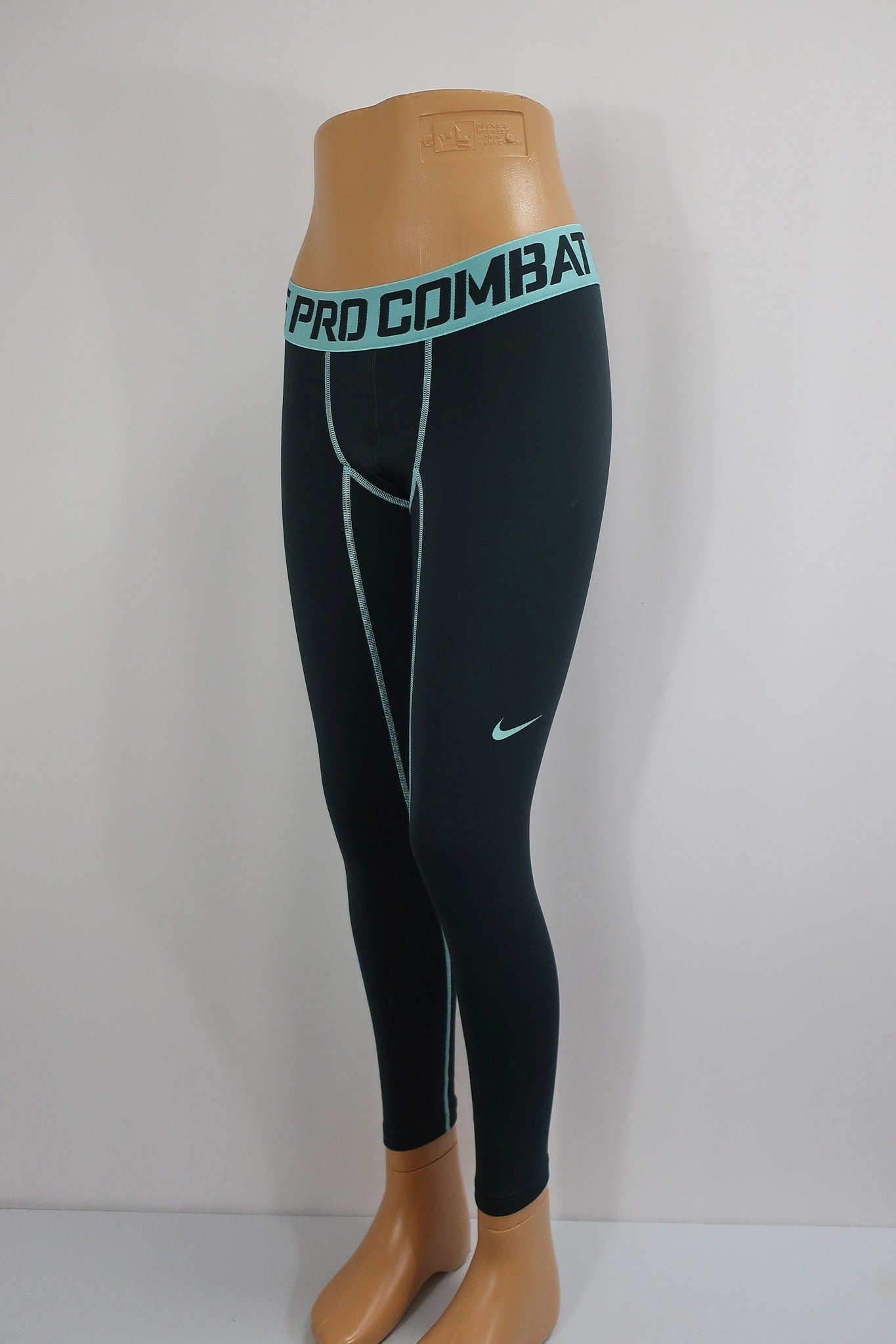 NIKE PRO COMBAT vyriškos sportinės tamprės M dydis