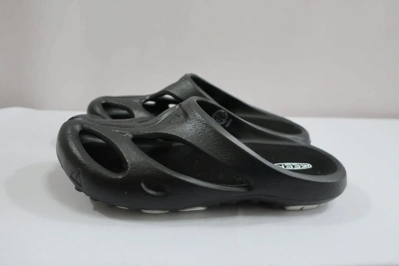 KEEN naujos šlepetės 40,5/41 dydis