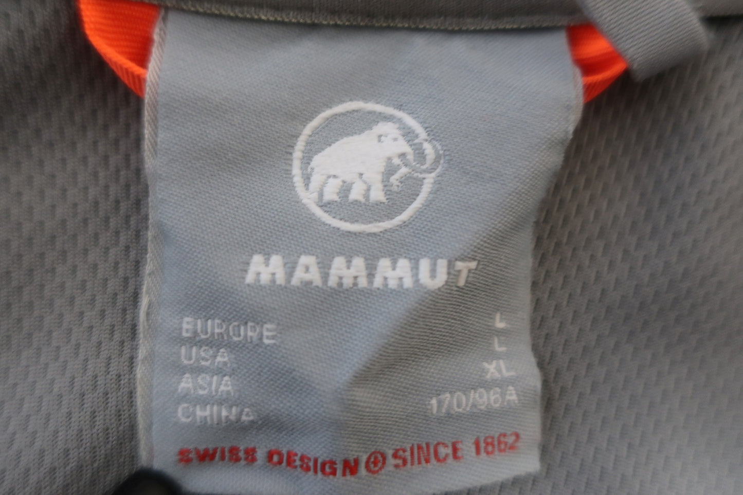 MAMMUT moteriškas windstoperinis šiltukas/lengva striukė L dydis