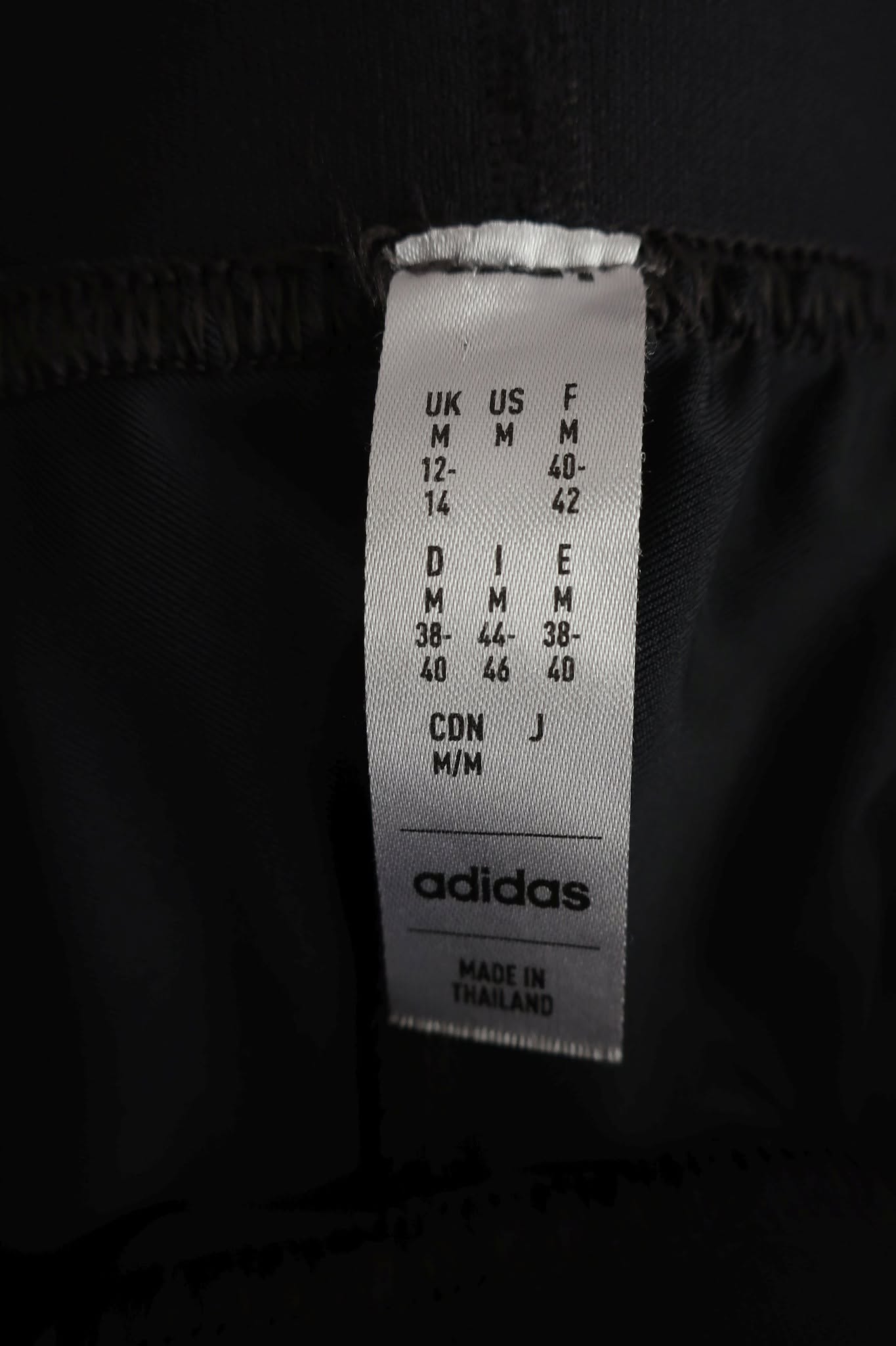 ADIDAS moteriški sportiniai šortai M dydis