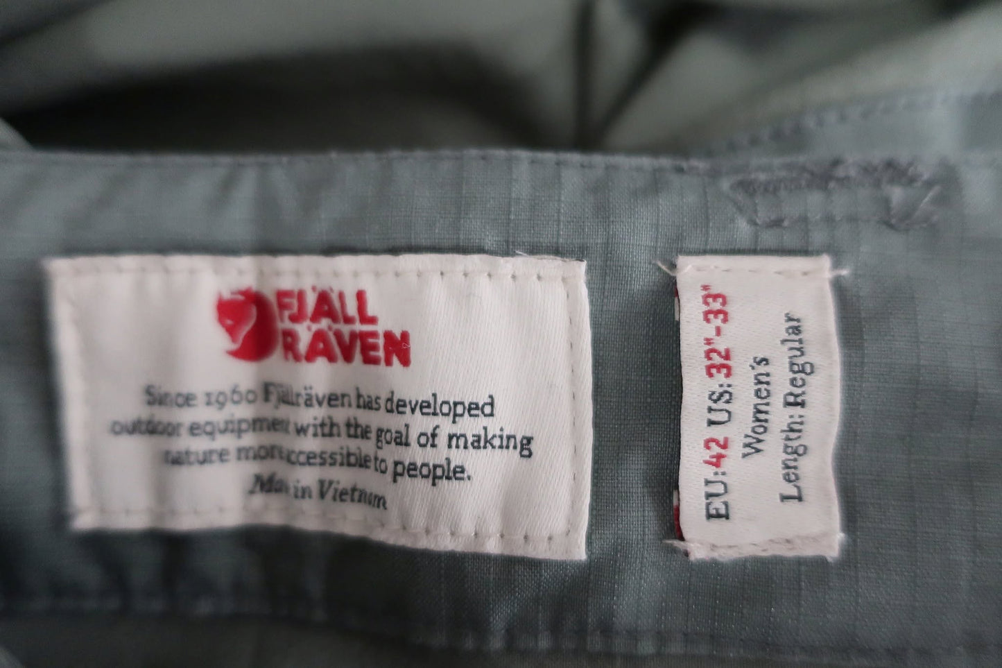 FJALLRAVEN moteriškos laisvalaikio, trekingo kelnės 40 dydis