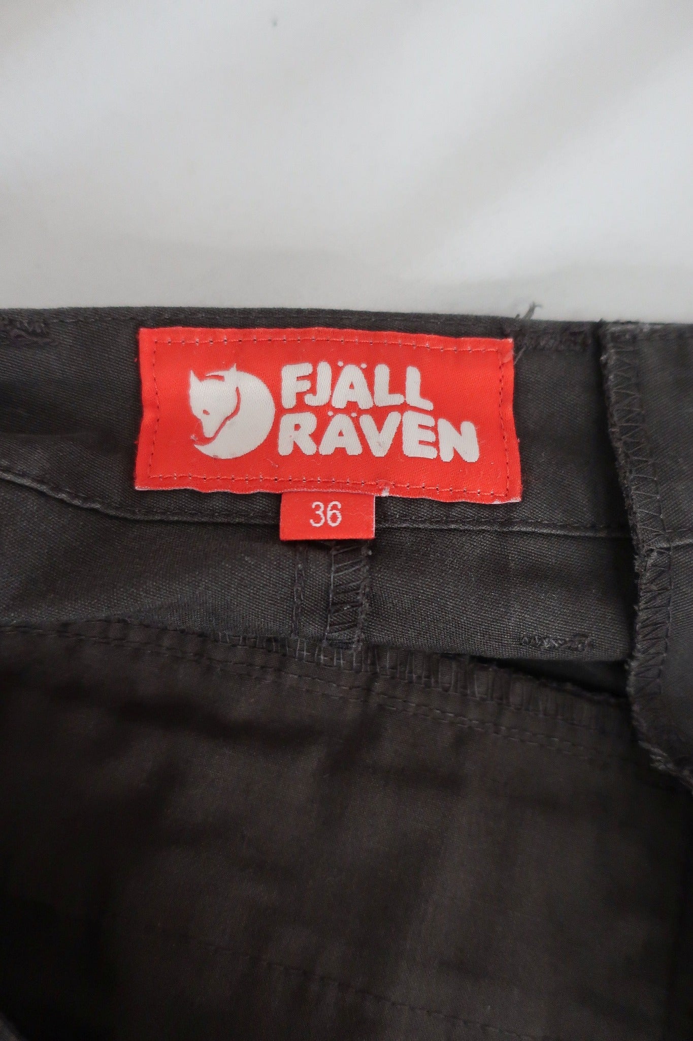 FJALLRAVEN moteriškos laisvalaikio, trekingo kelnės 36 dydis