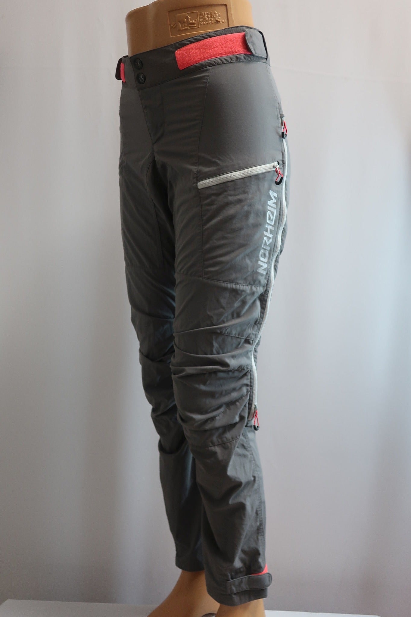 NORHEIM moteriškos laisvalaikio kelnės S dydis.