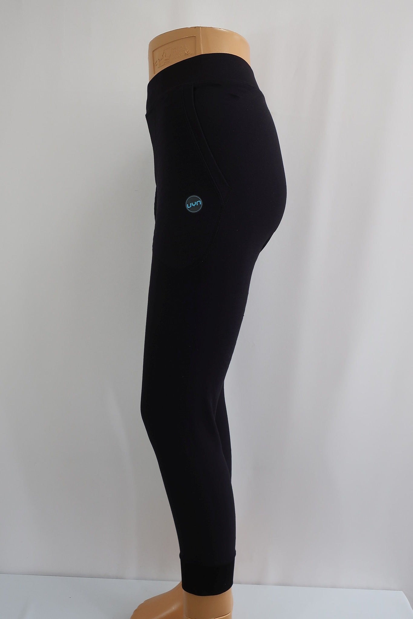 25073025 UYN moteriškos sportinės tamprės/kelnės S dydis