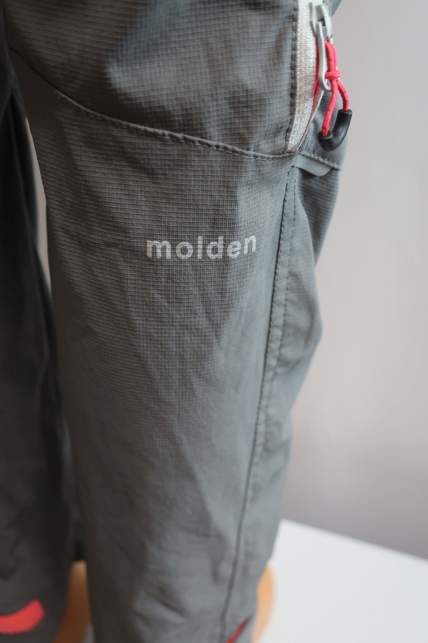 NORHEIM moteriškos laisvalaikio kelnės S dydis.