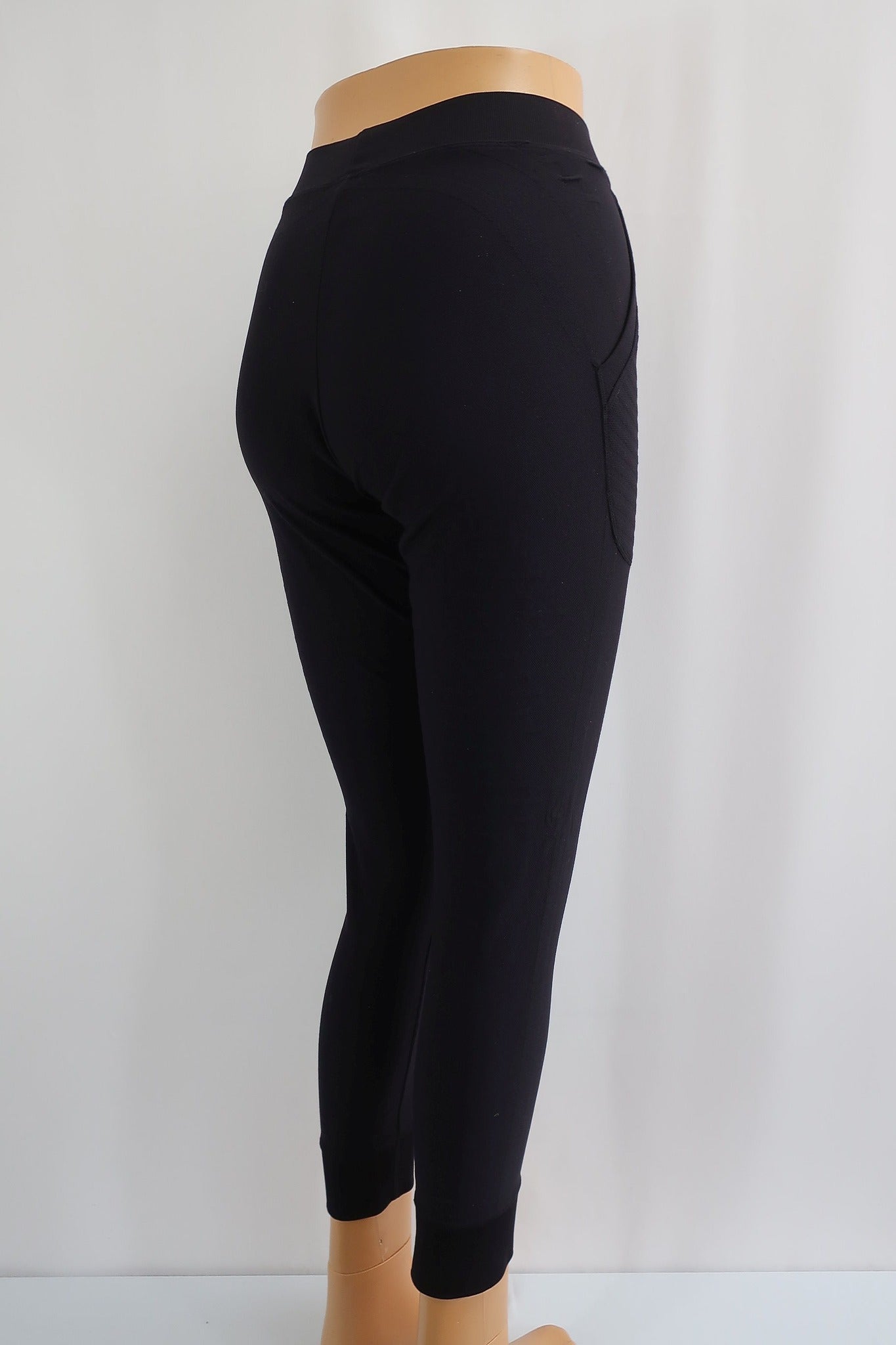 25073025 UYN moteriškos sportinės tamprės/kelnės S dydis