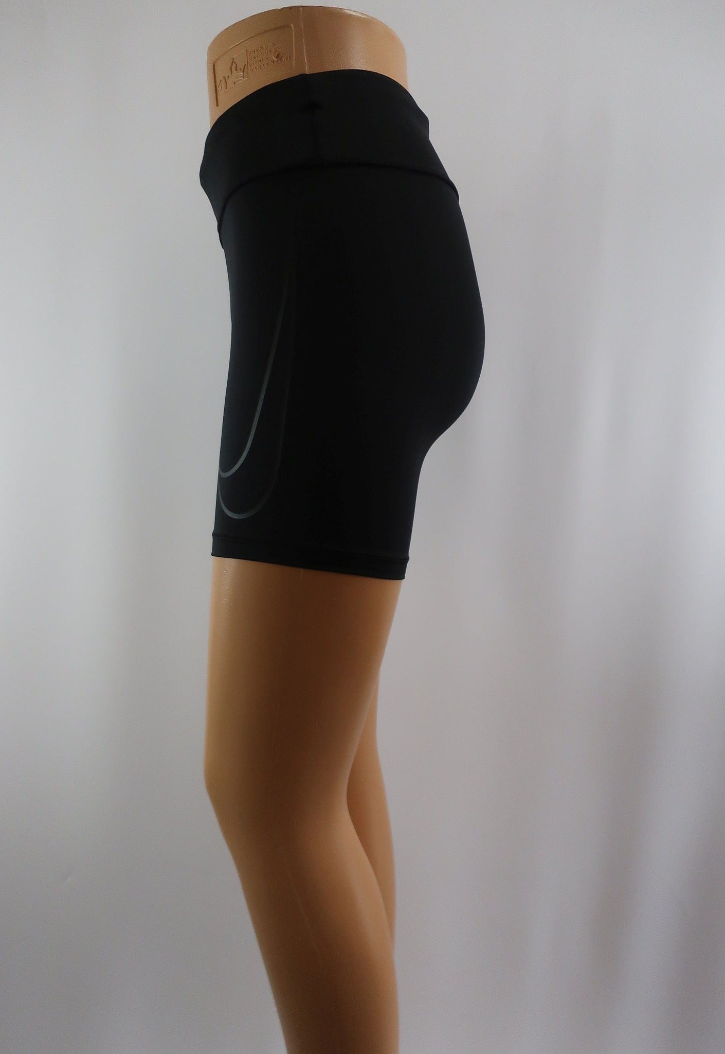 NIKE moteriški sportiniai šortai XS/S dydis