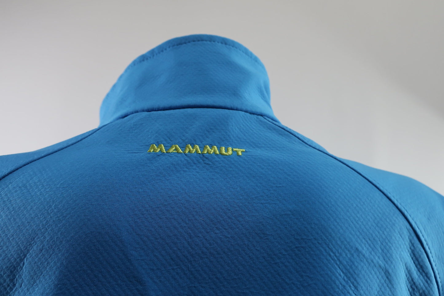 MAMMUT moteriška softšelinė striukė - švarkas M dydis