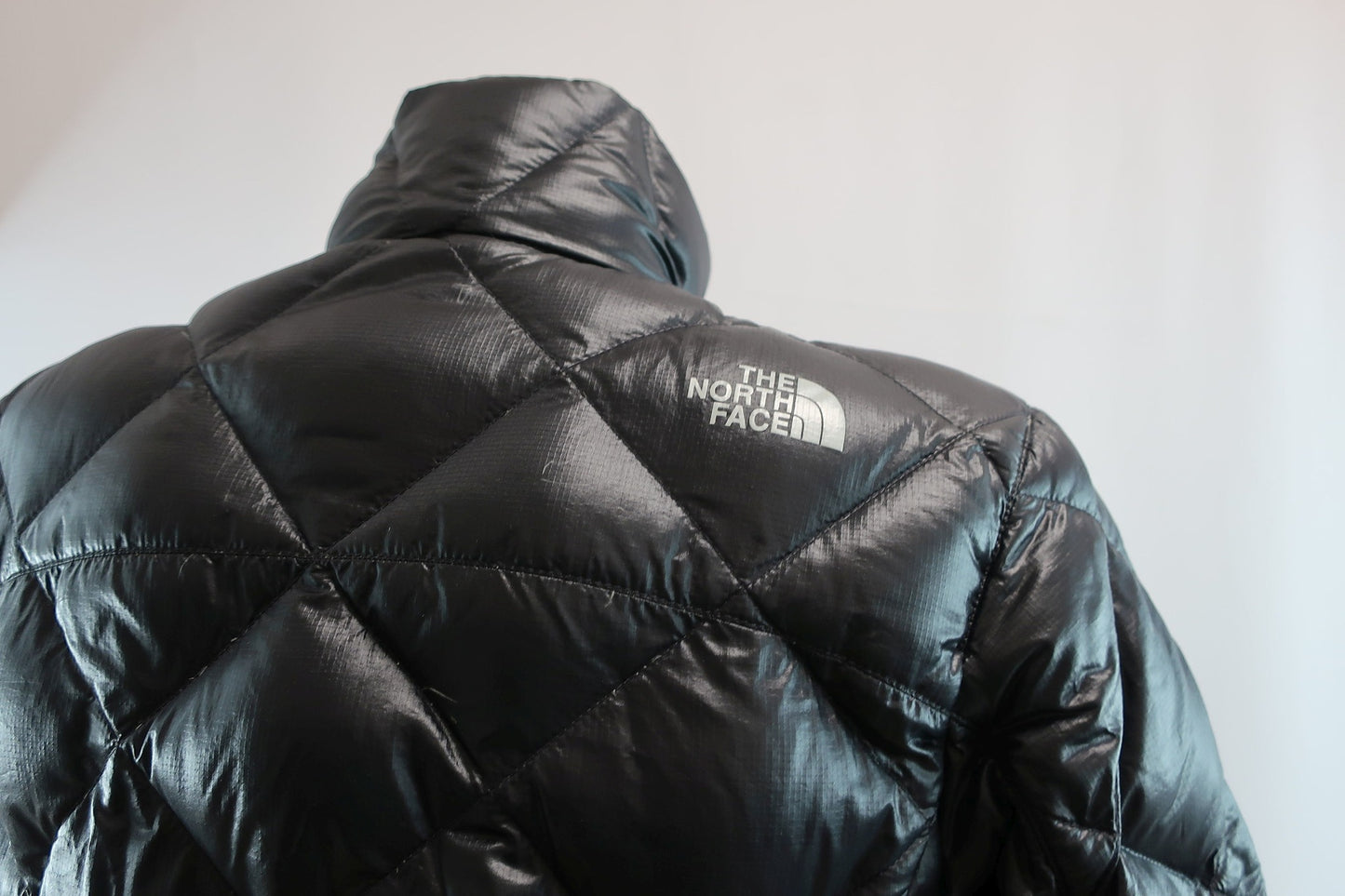 THE NORTH FACE moteriška lengva pūkinė striukė XS/S dydis