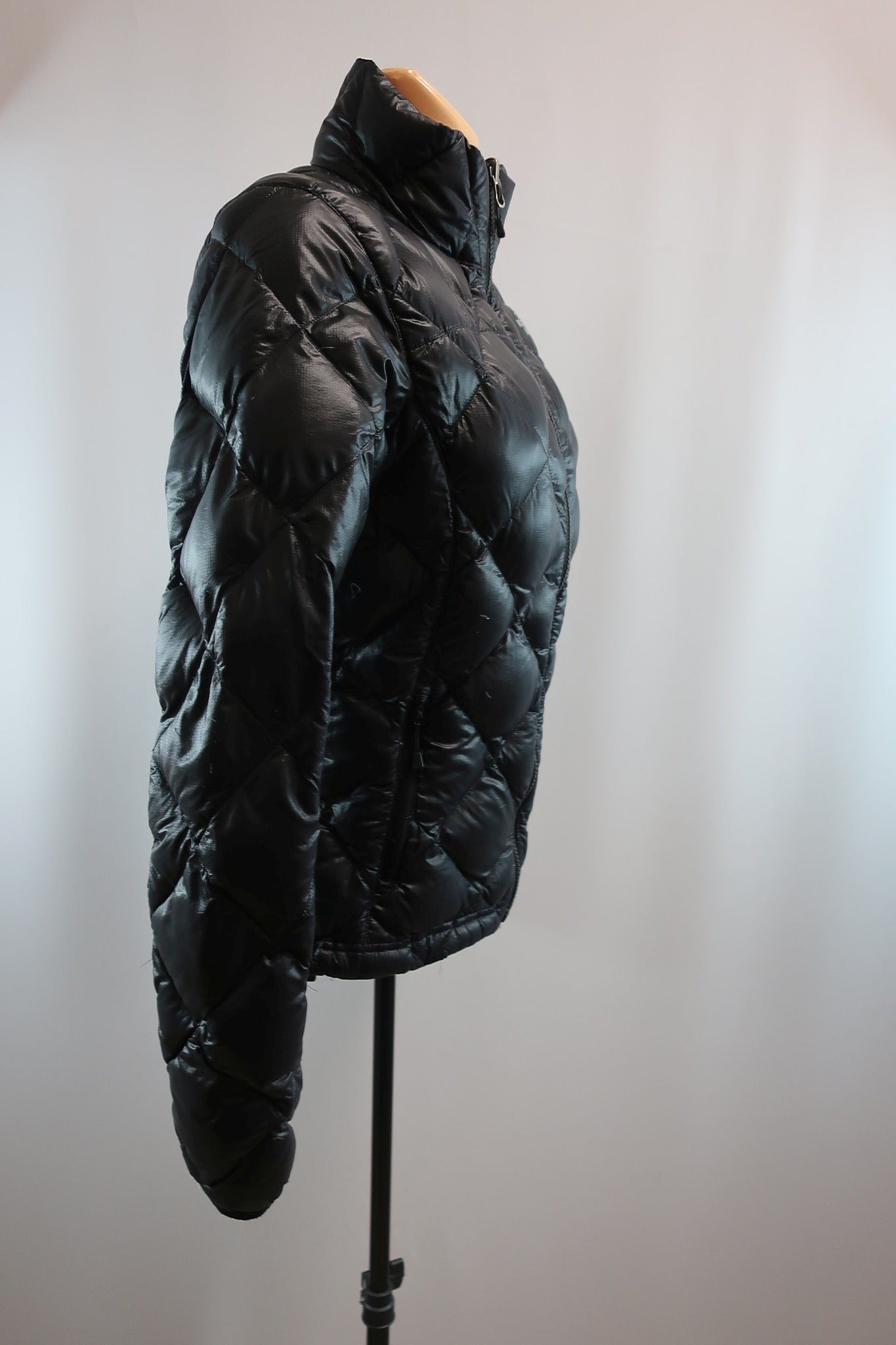 THE NORTH FACE moteriška lengva pūkinė striukė XS/S dydis