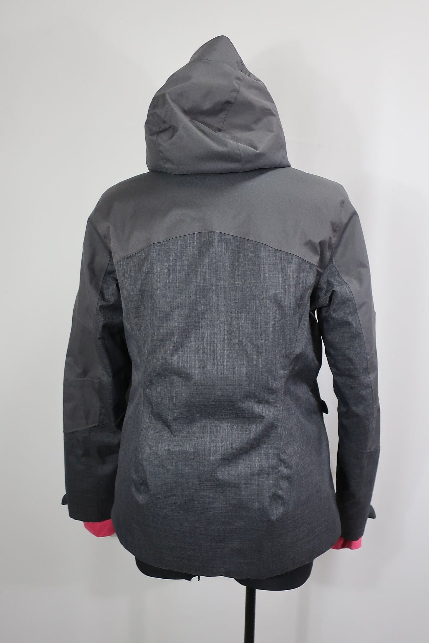 TCM SNOW TECH moteriška striukė 36 dydis