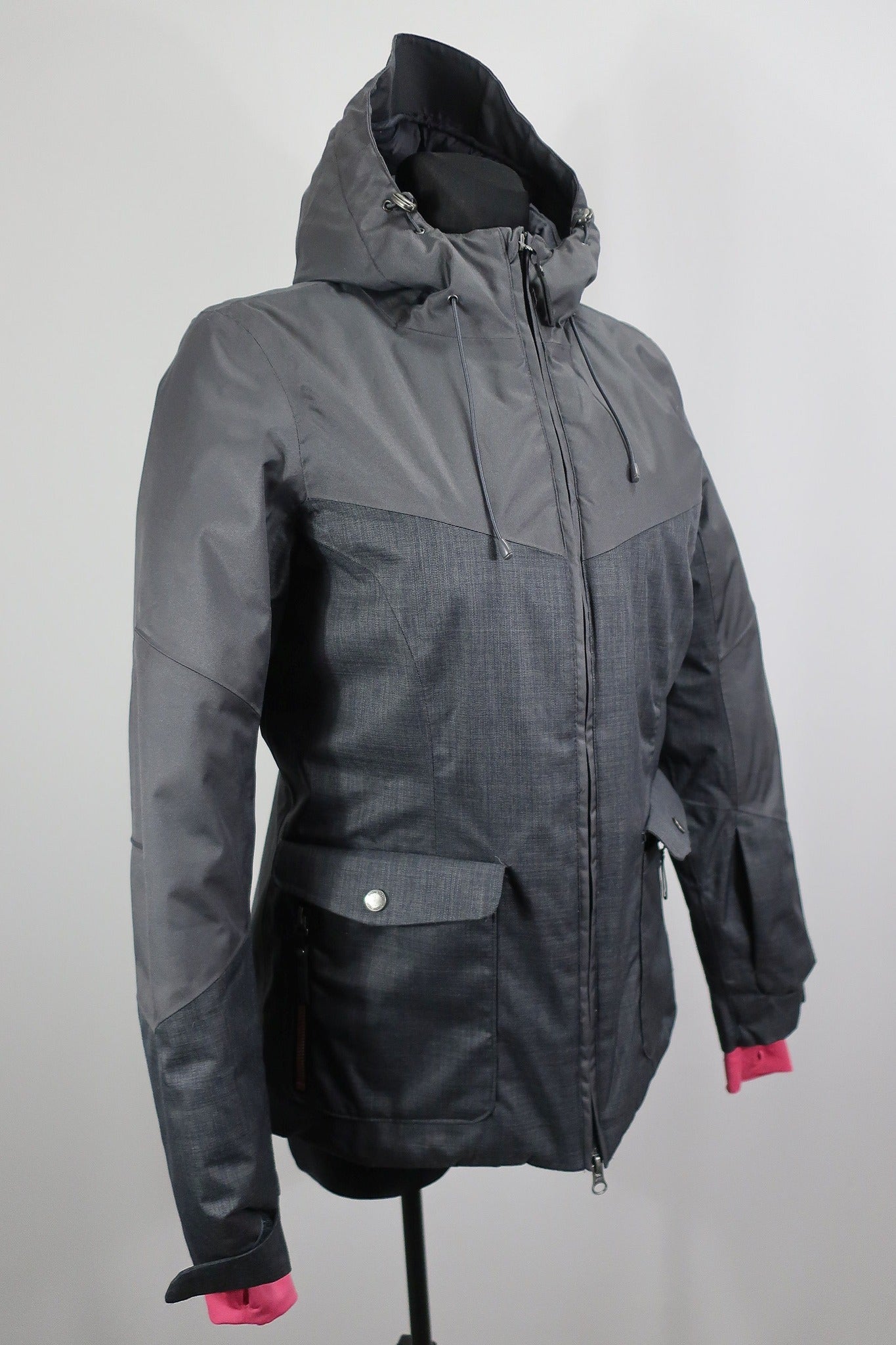 TCM SNOW TECH moteriška striukė 36 dydis