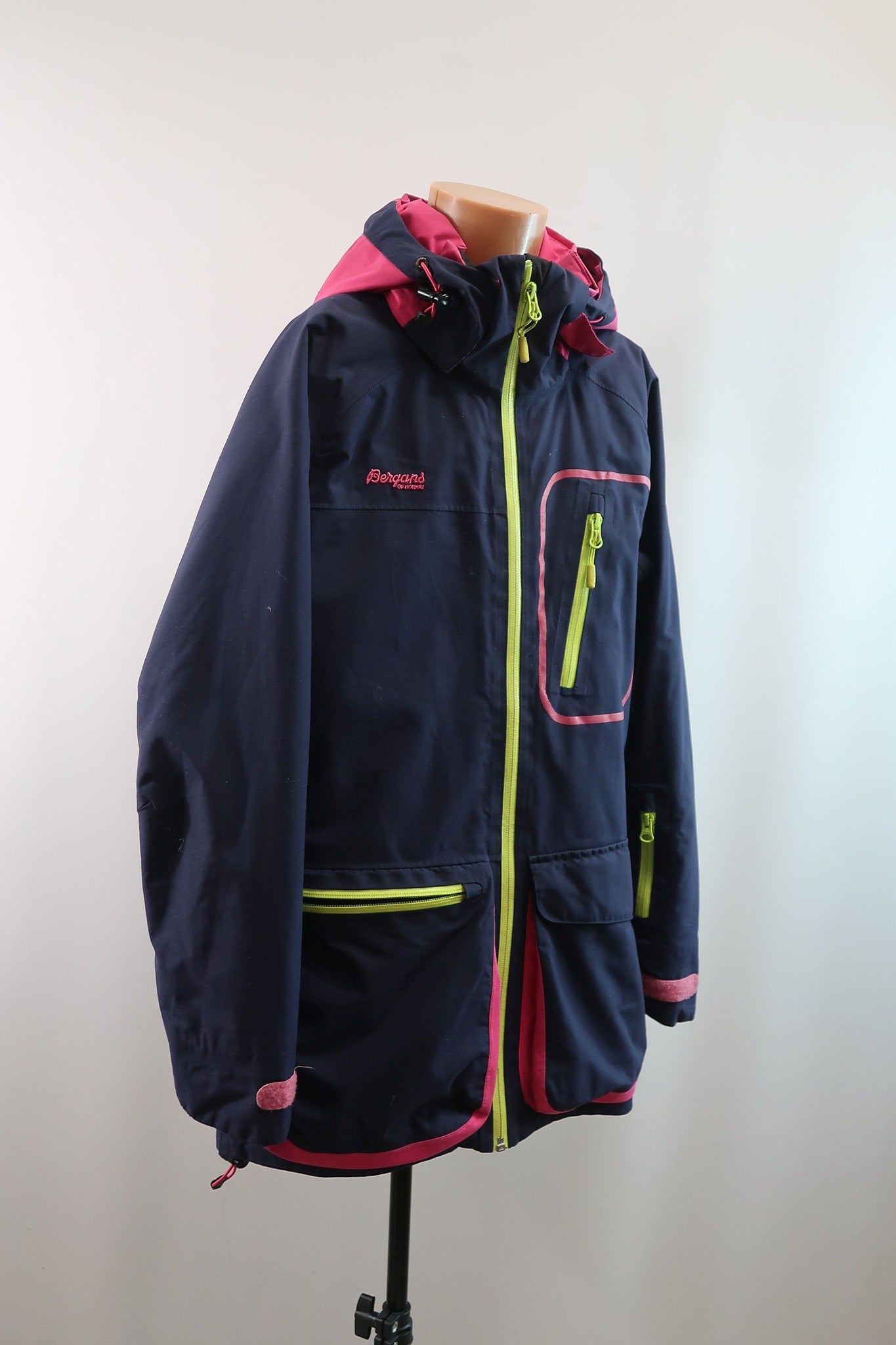 BERGANS vaikiška pašildinta striukė/parka 152 ūgiui