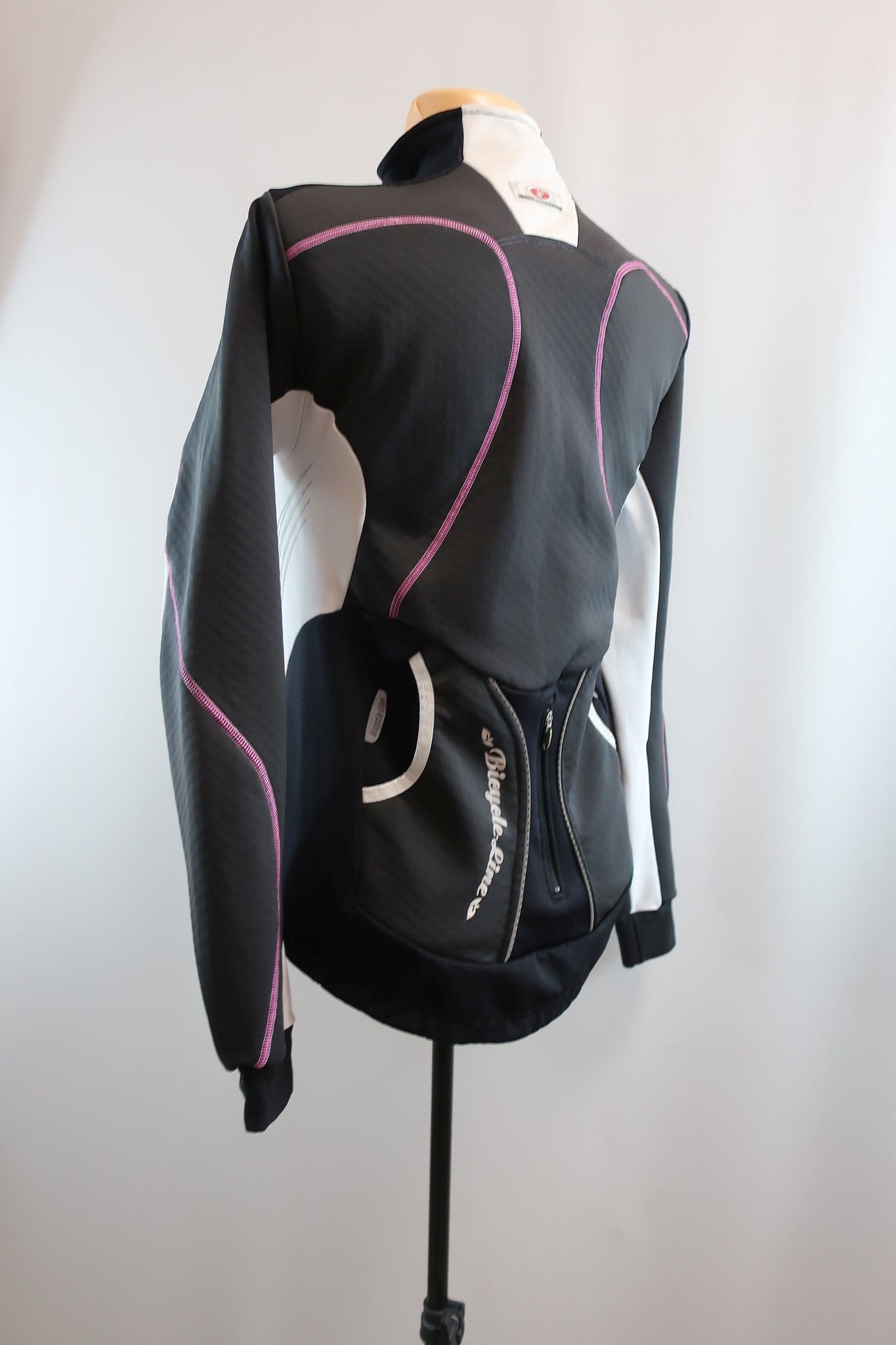 BICYCLE LINE moteriška softšelinė sportinė striukė/švarkas S dydis