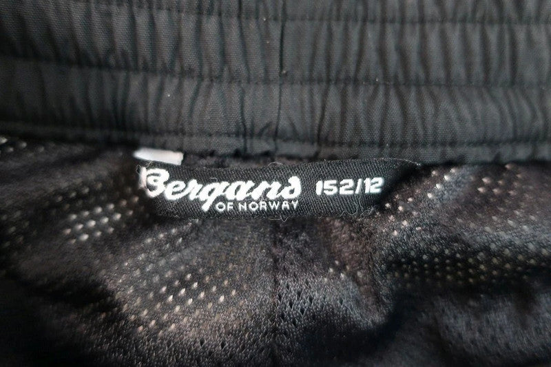 BERGANS neperšlampančios , membraninės laisvalaikio kelnės 152 ūgiui