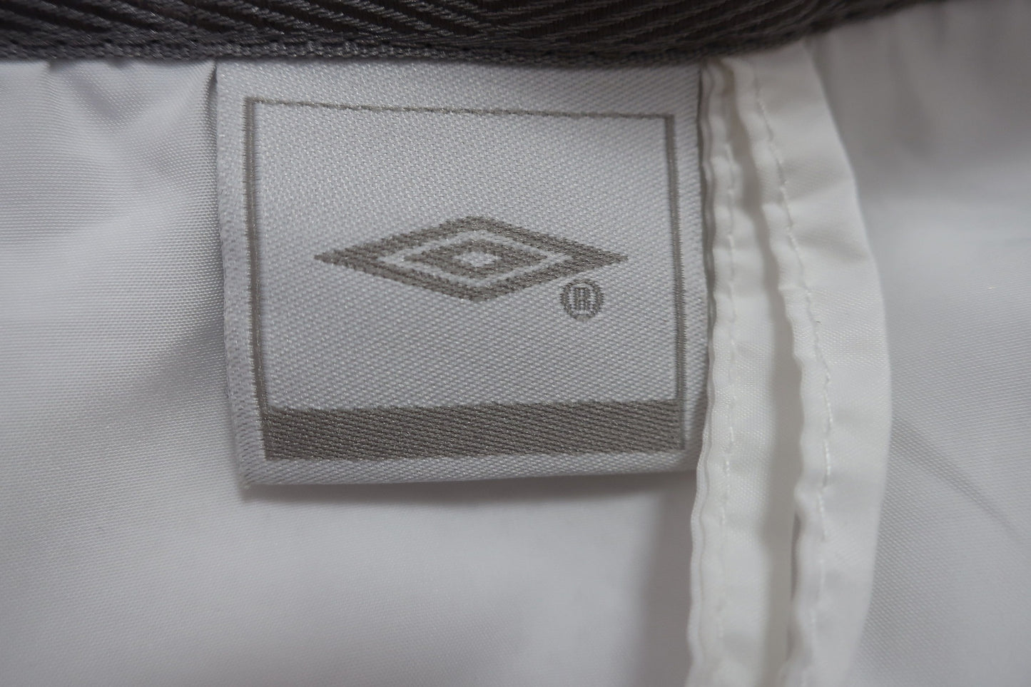 UMBRO moteriškas bėgimo švarkas/ striukė 38 dydis.
