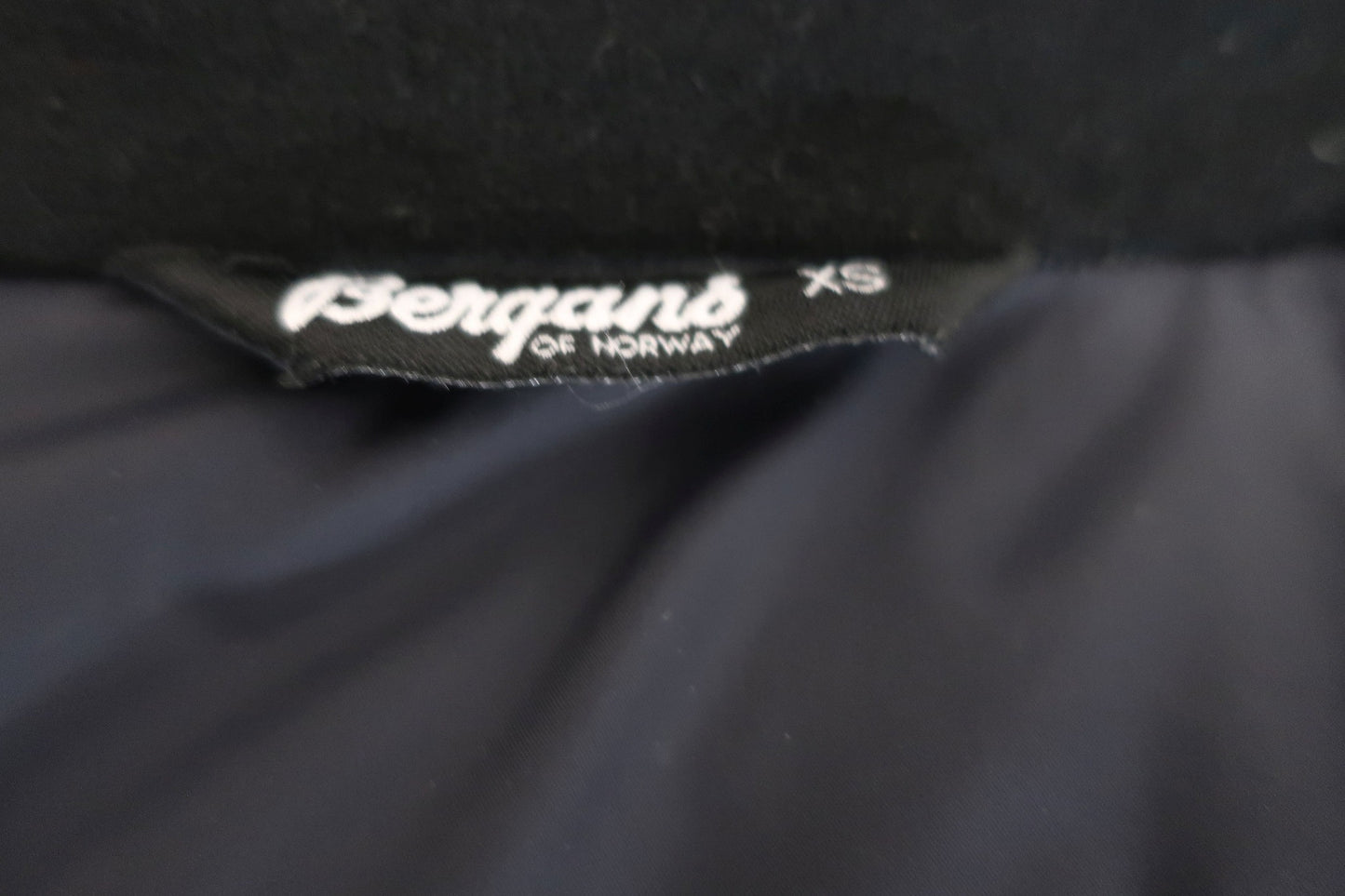 BERGANS moteriška pūkinė parka/puspaltis XS dydis