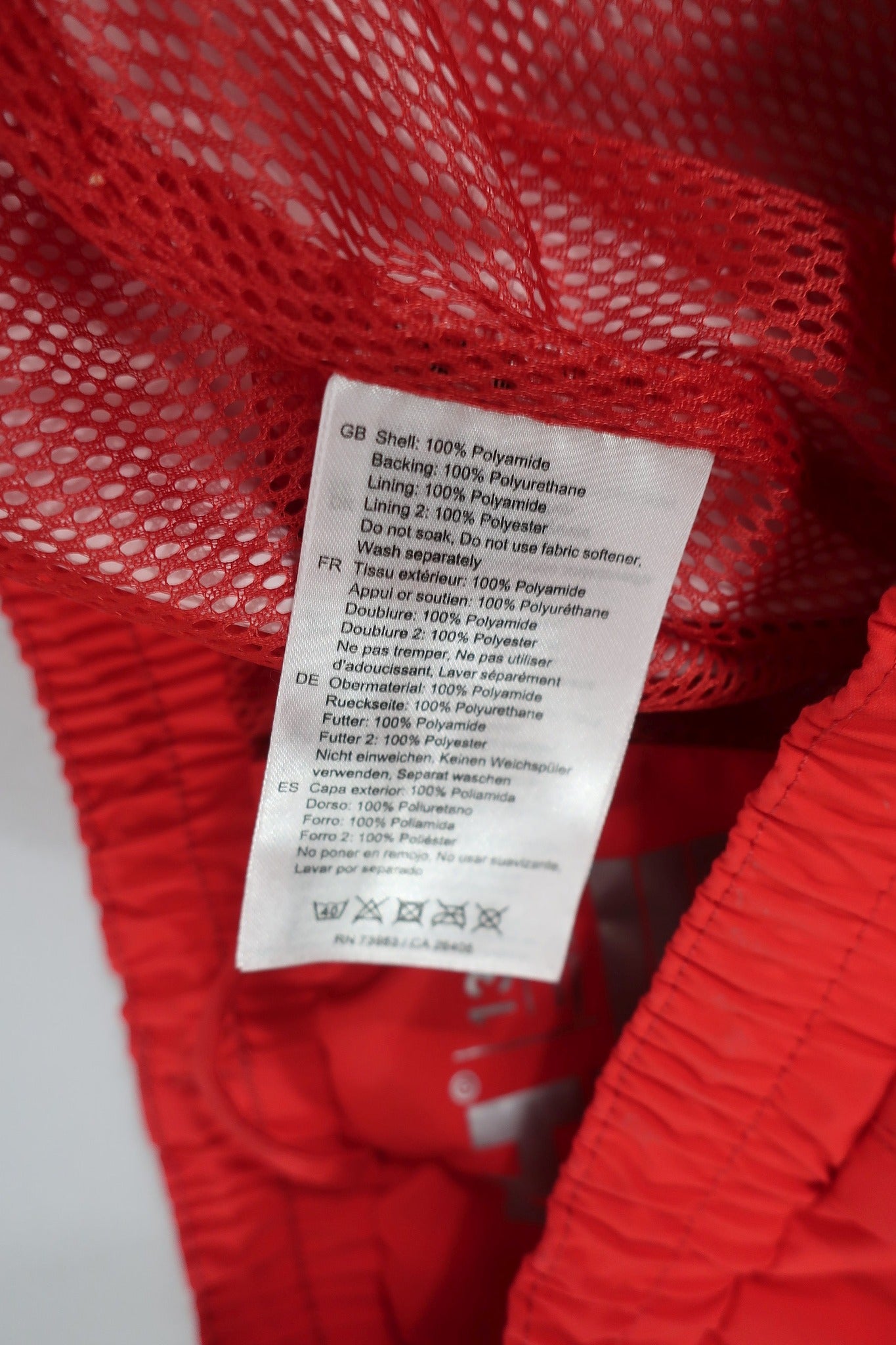 HELLY HANSEN vaikiškos neperšlampančios membraninės laisvalaikio kelnės 134 ūgiui.