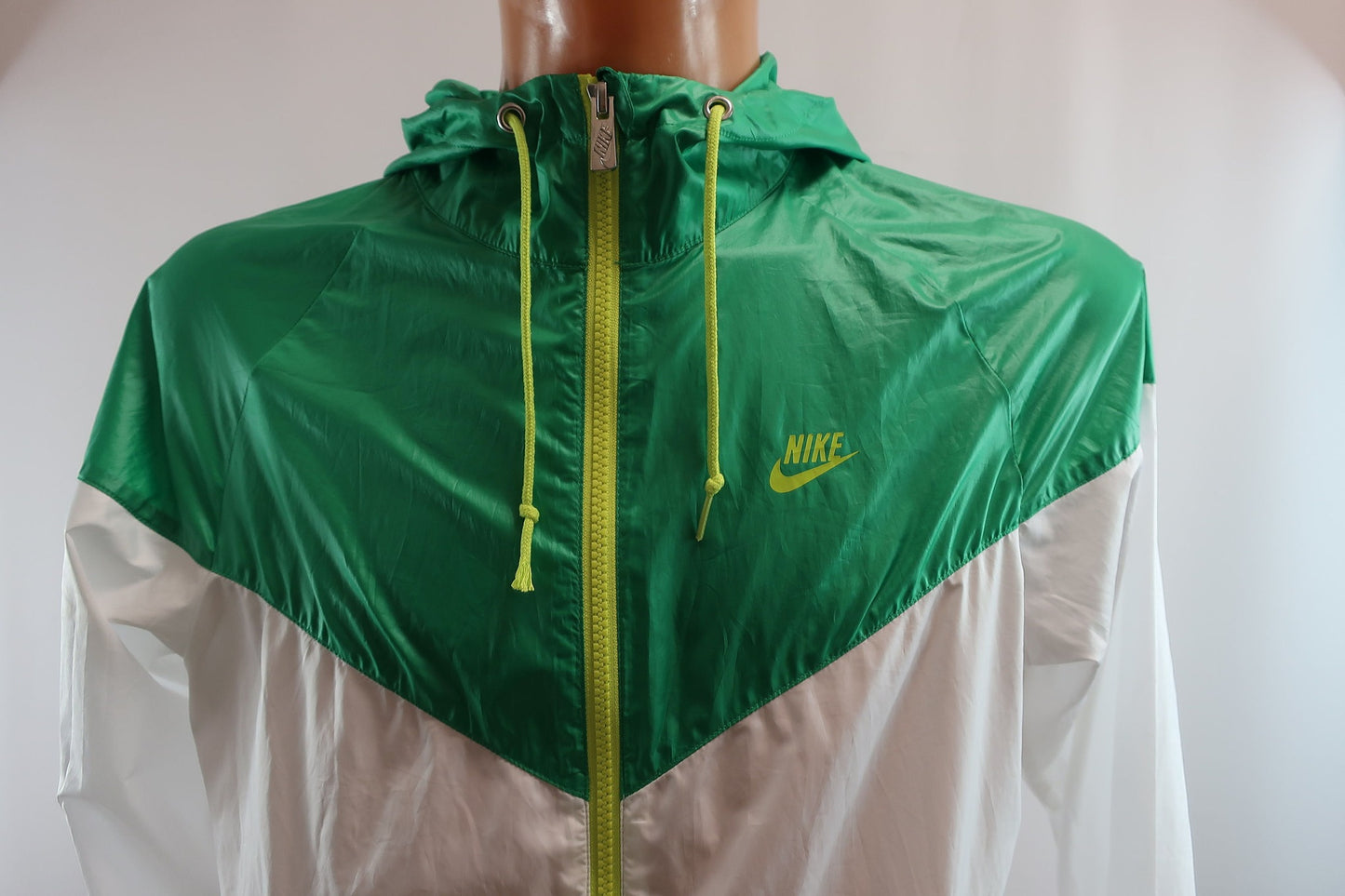 NIKE vyriška striukė/švarkas/ vėjinukė S dydis