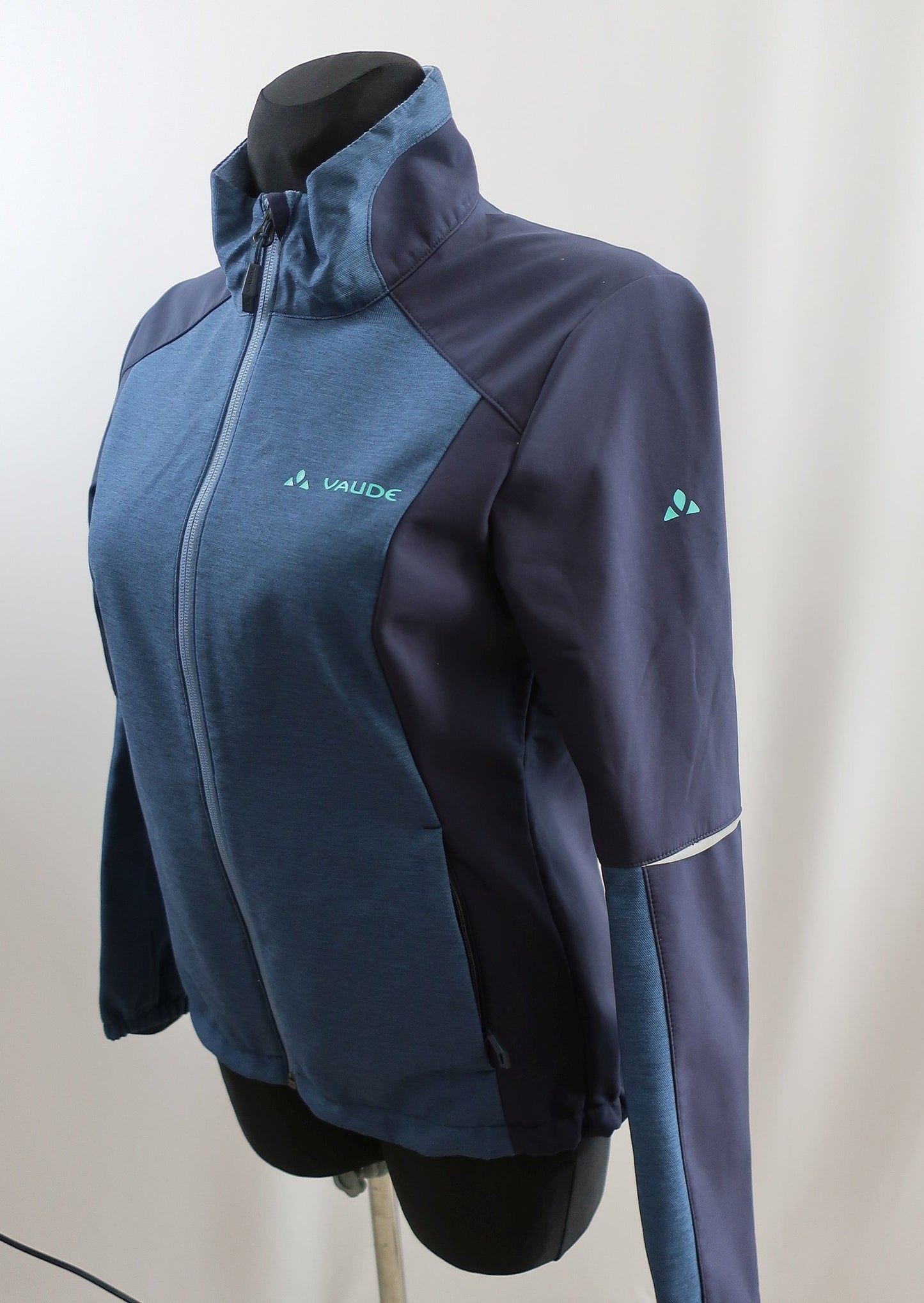 VAUDE moteriška softšelinė striukė - švarkas 36/38 dydis